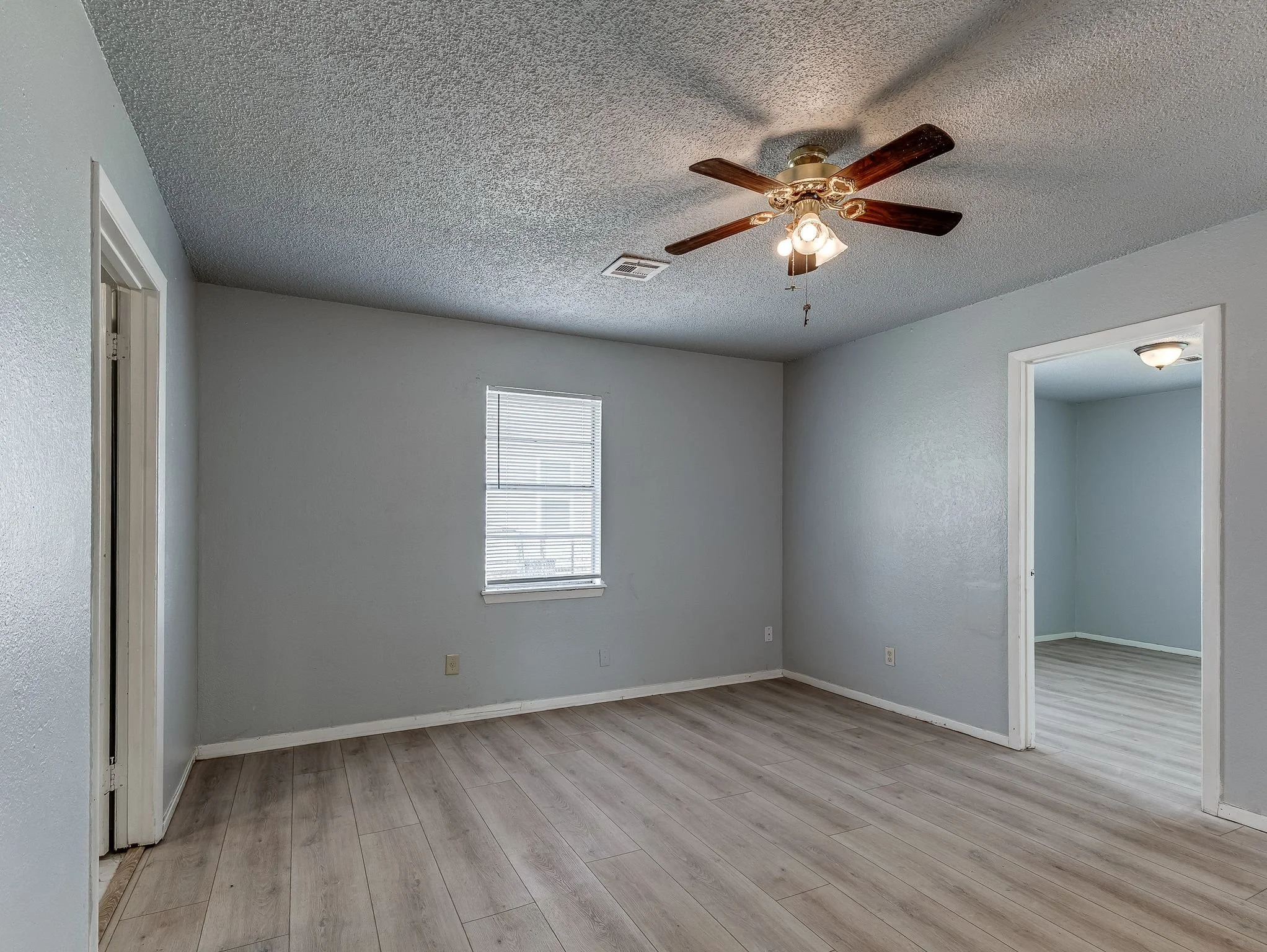 137 N O Avenue-21.jpg