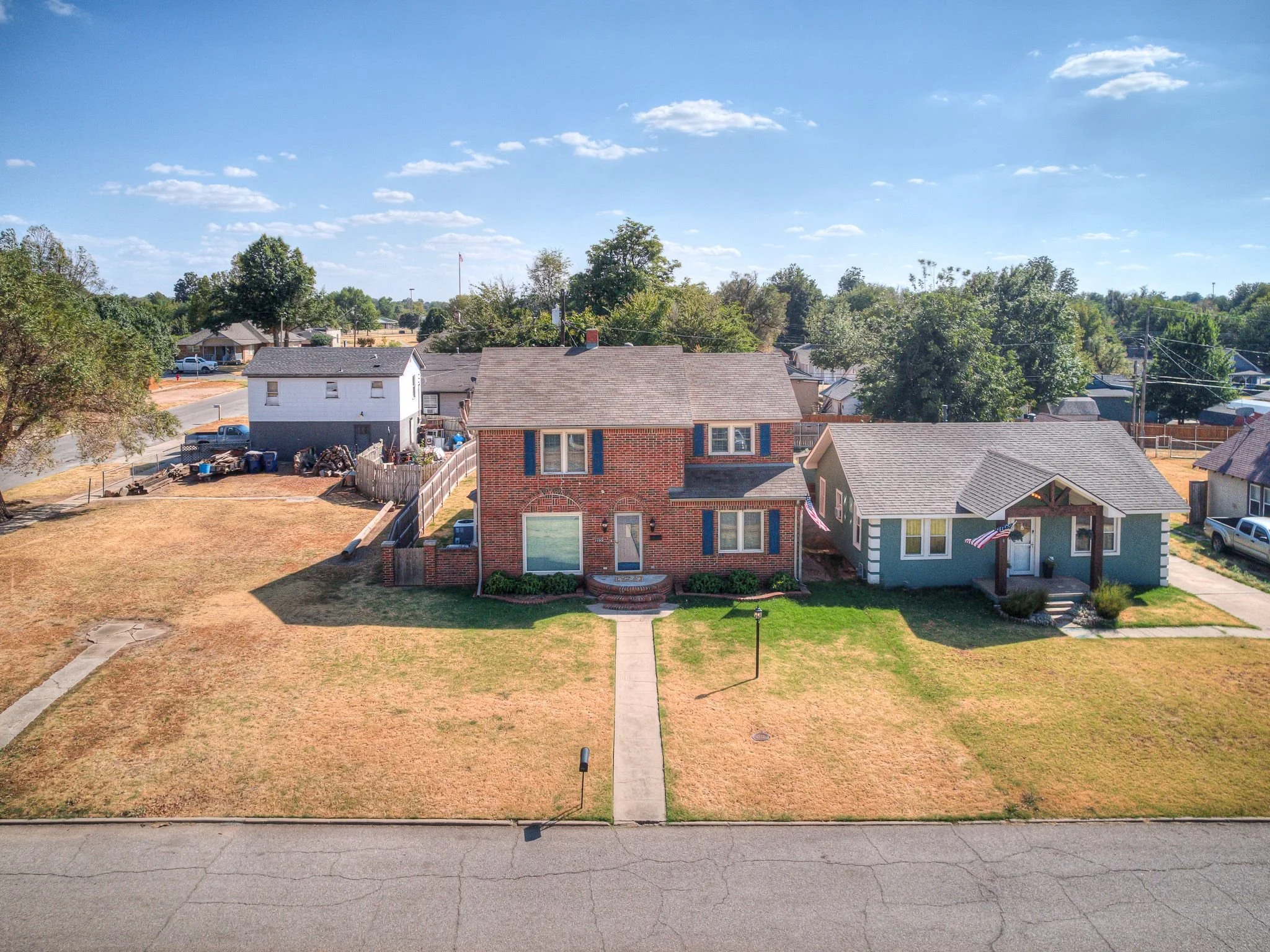 1103 W Wade St-78.jpg