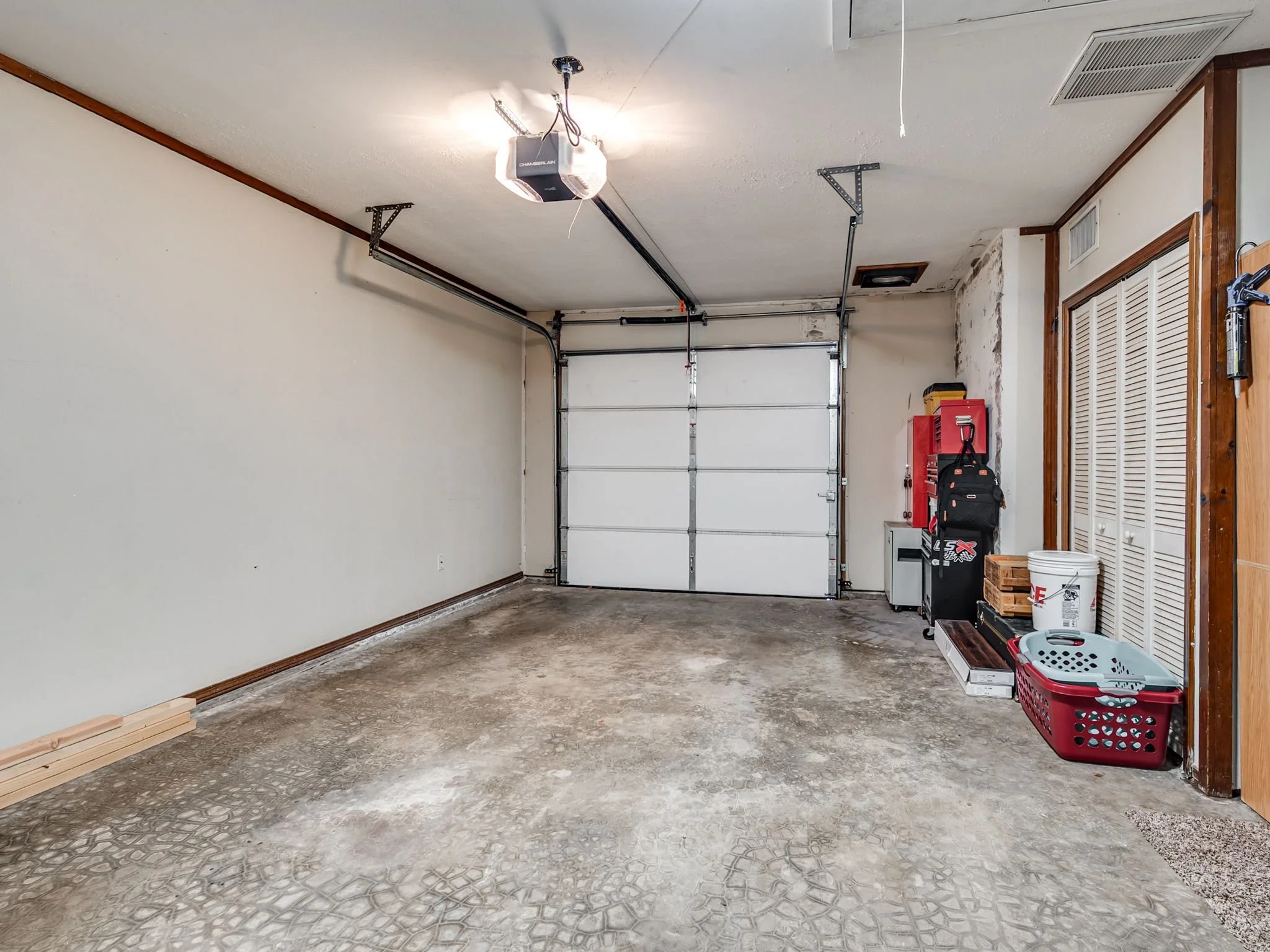 1509 W London St-30.jpg