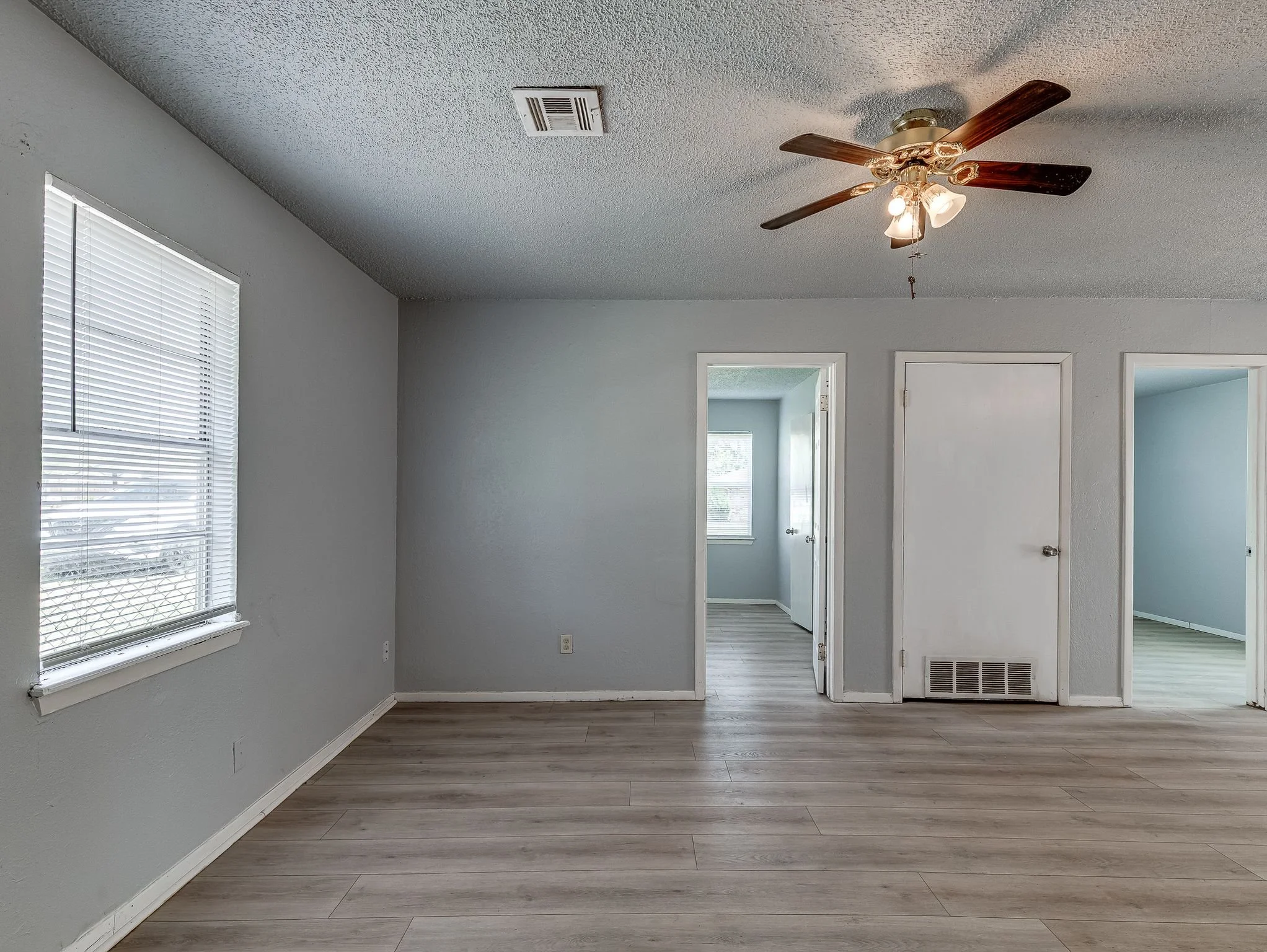 137 N O Avenue-22.jpg