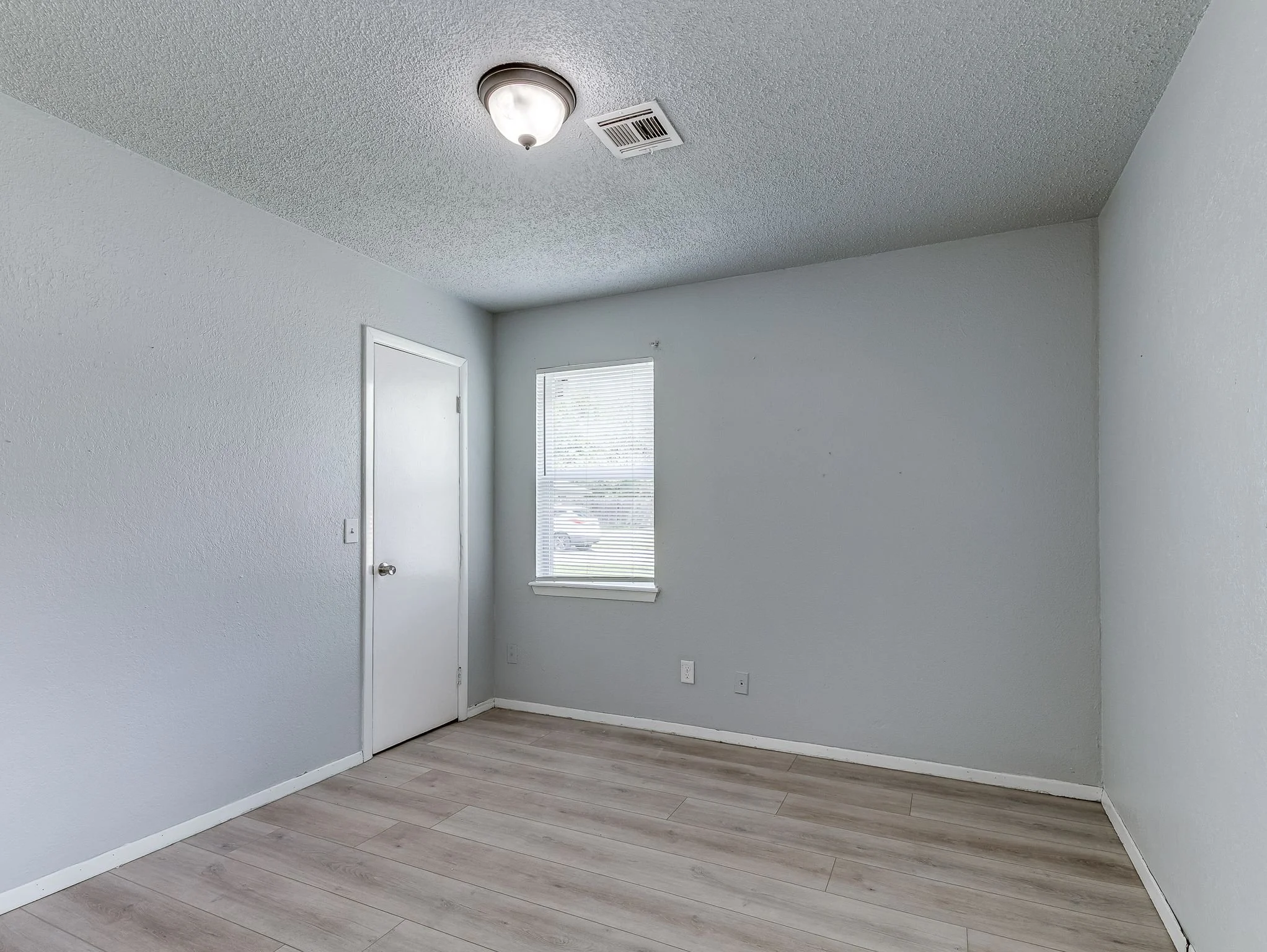 137 N O Avenue-31.jpg