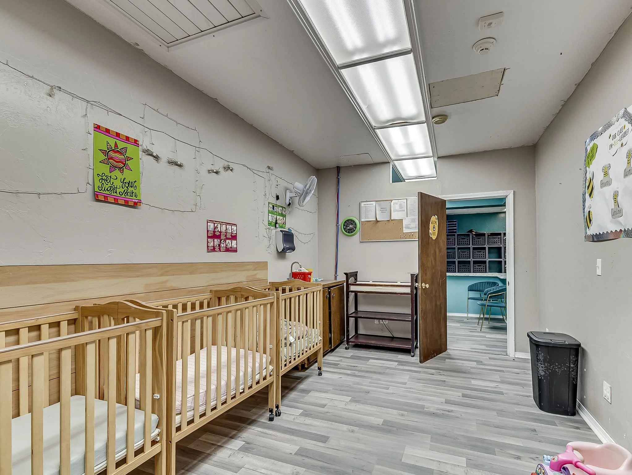 1419 W London Street-28.jpg