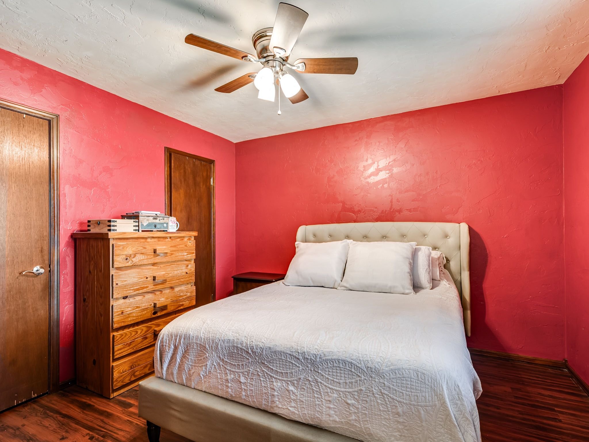 1509 W London St-20.jpg