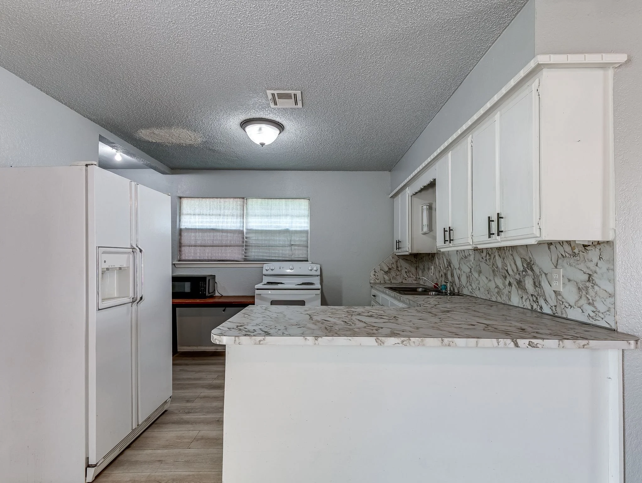 137 N O Avenue-13.jpg