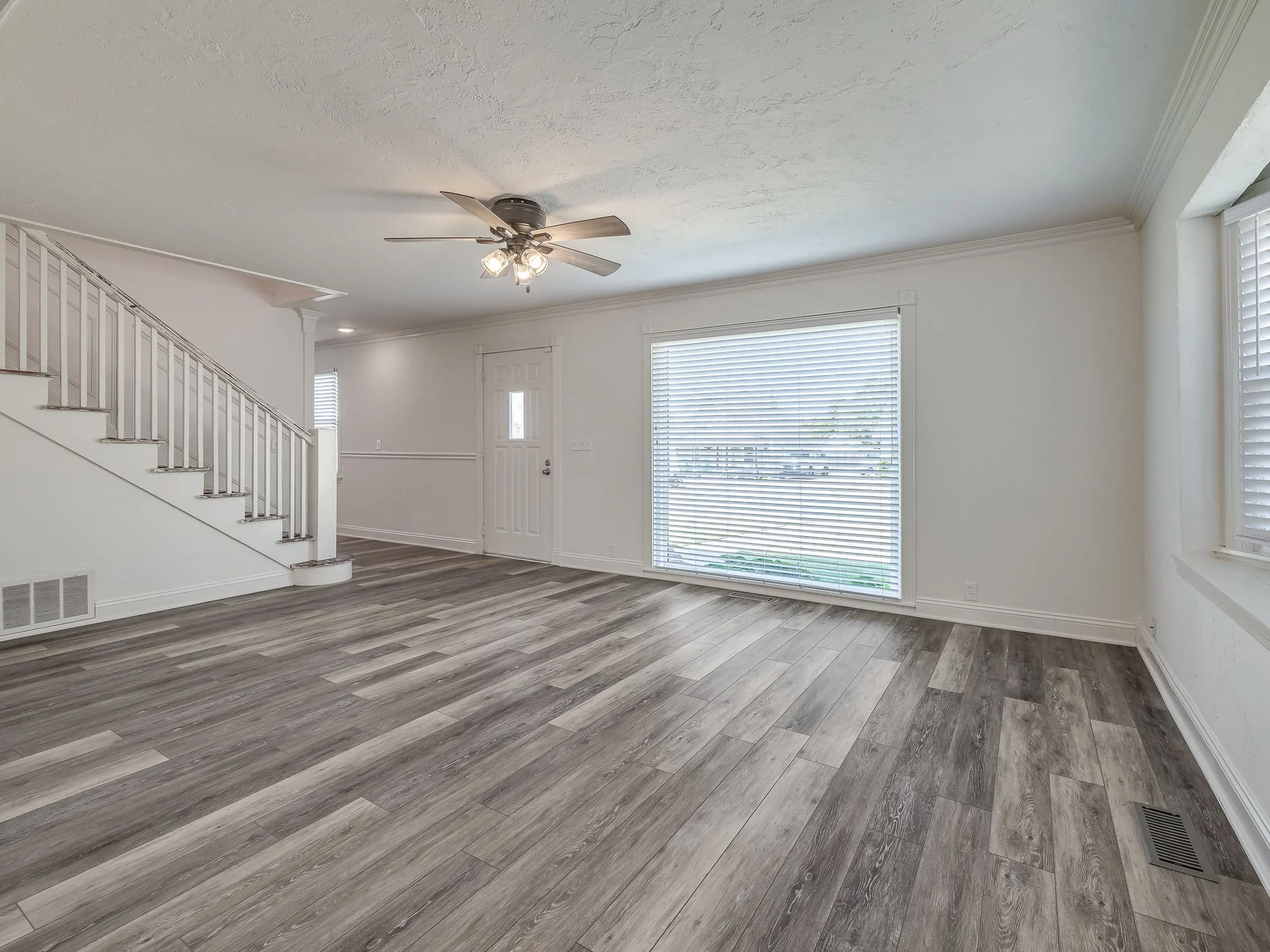 1103 W Wade St-14.jpg