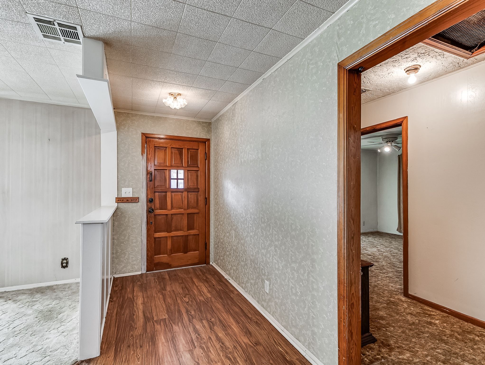 1100 S Reno Avenue-9.jpg