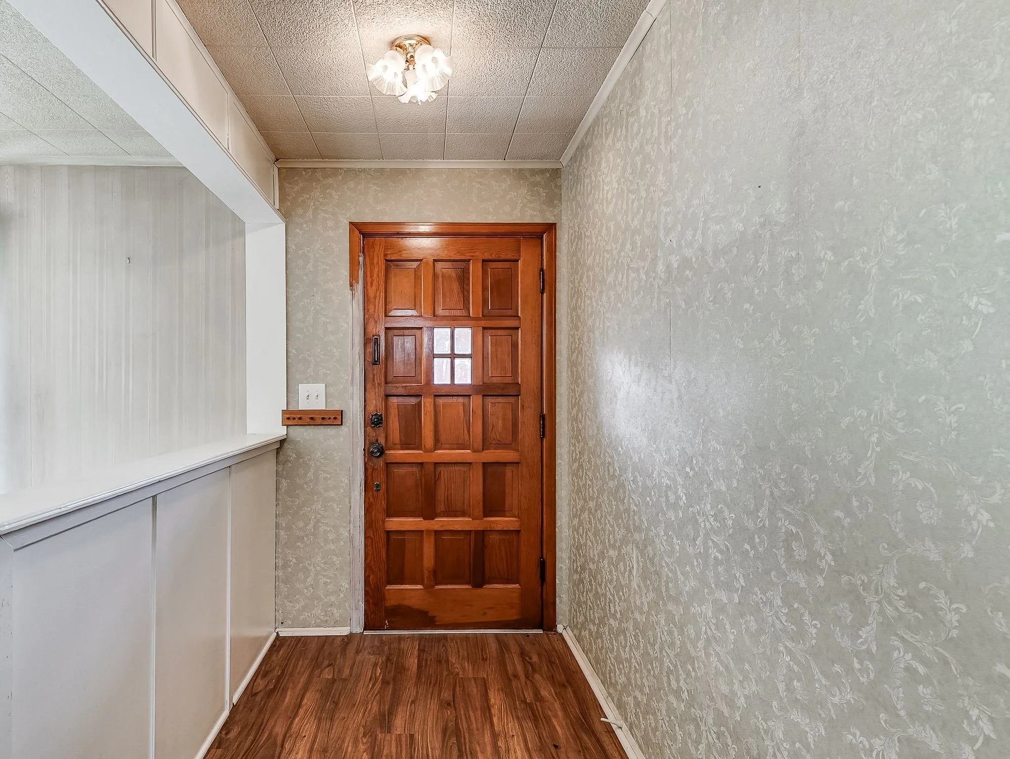 1100 S Reno Avenue-8.jpg