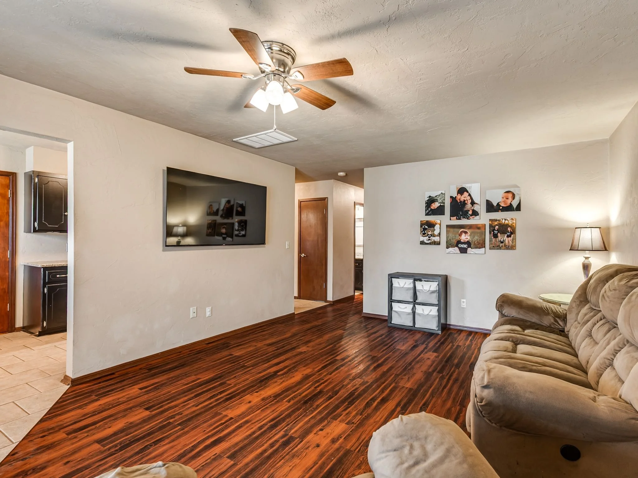 1509 W London St-10.jpg