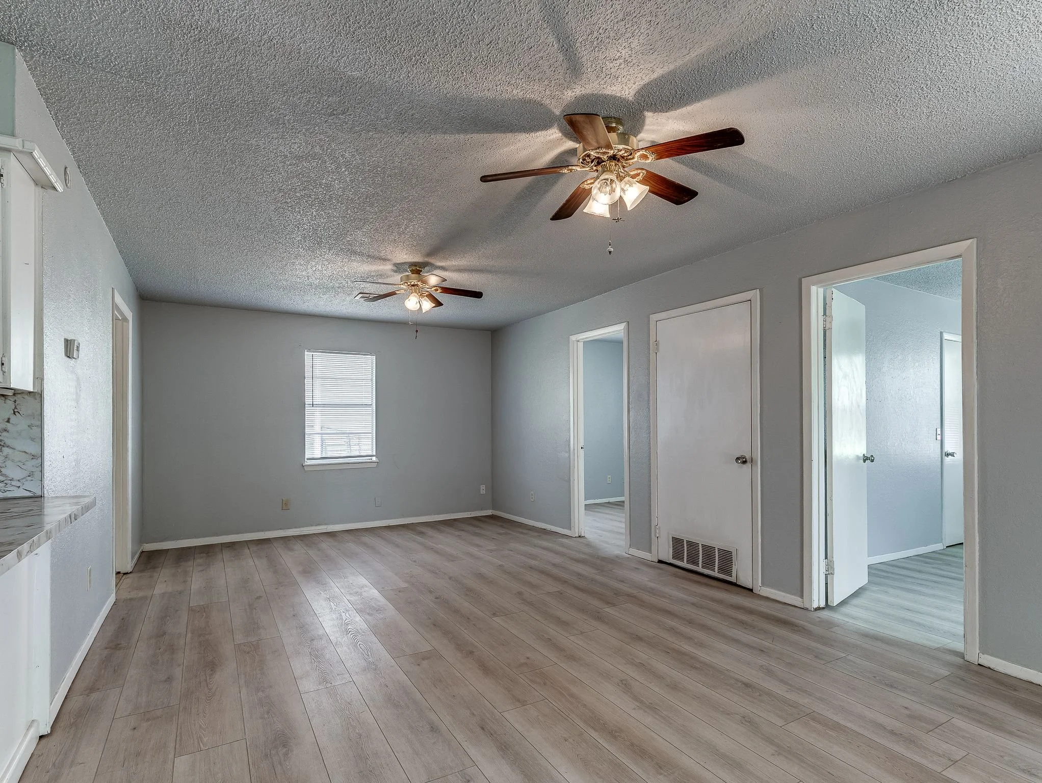 137 N O Avenue-11.jpg