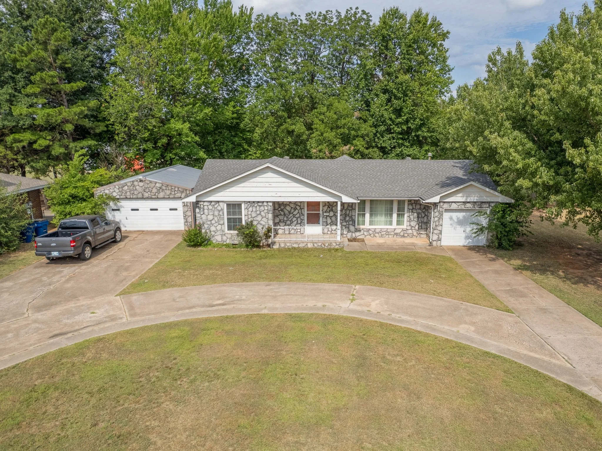 1100 S Reno Avenue-44.jpg