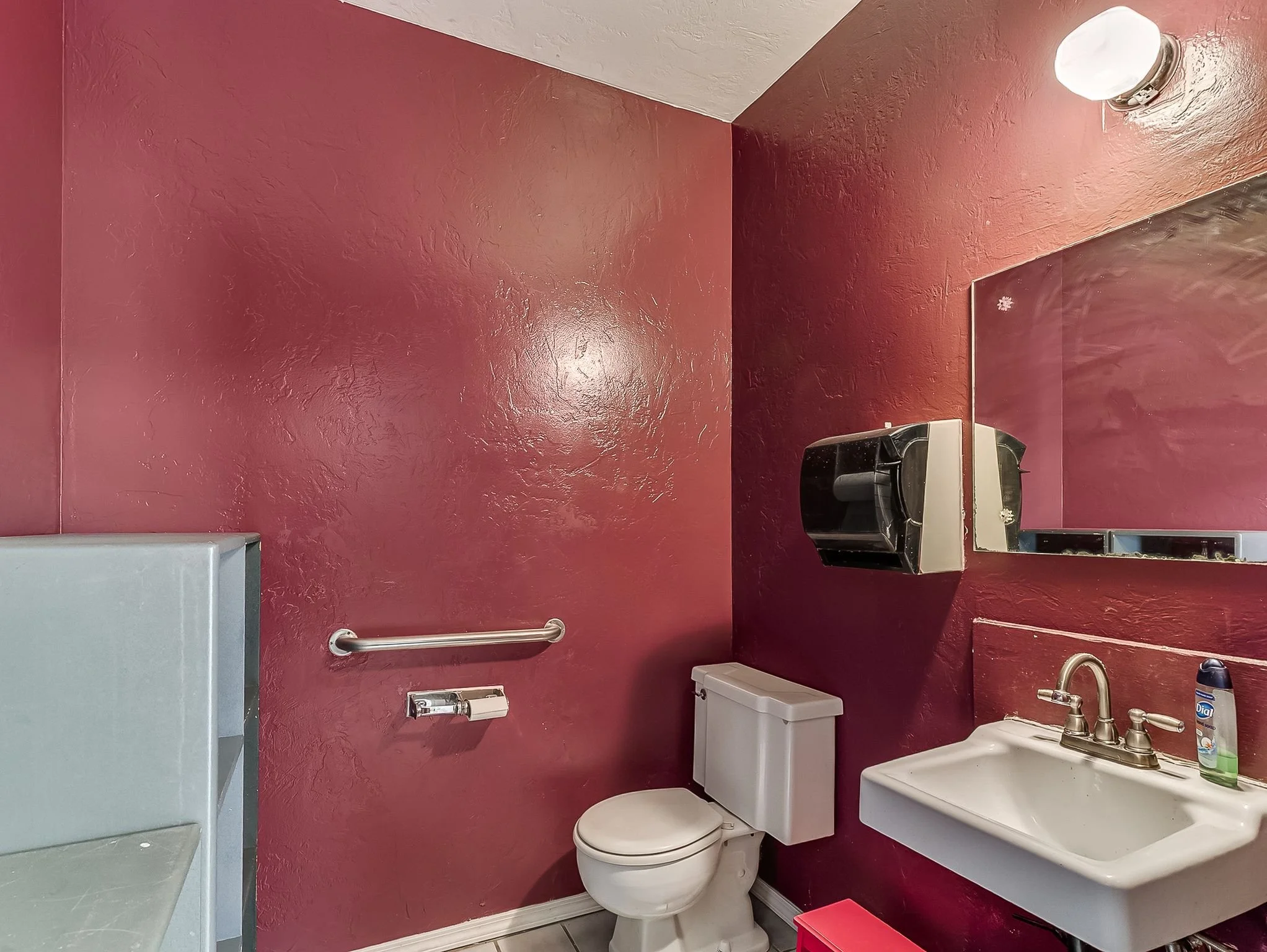 1419 W London Street-30.jpg