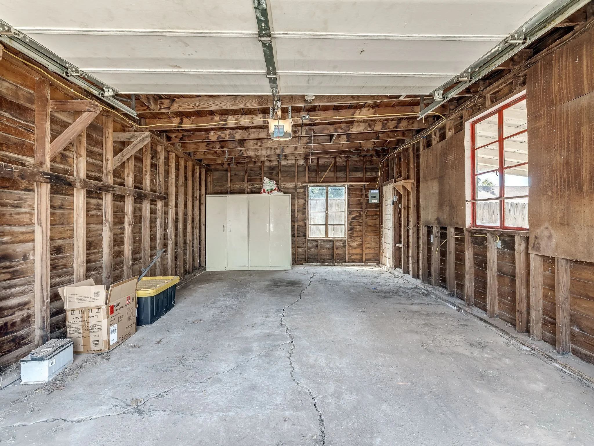 1103 W Wade St-73.jpg