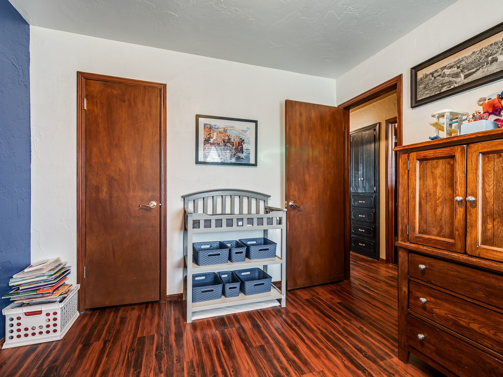 1509 W London St-29.jpg