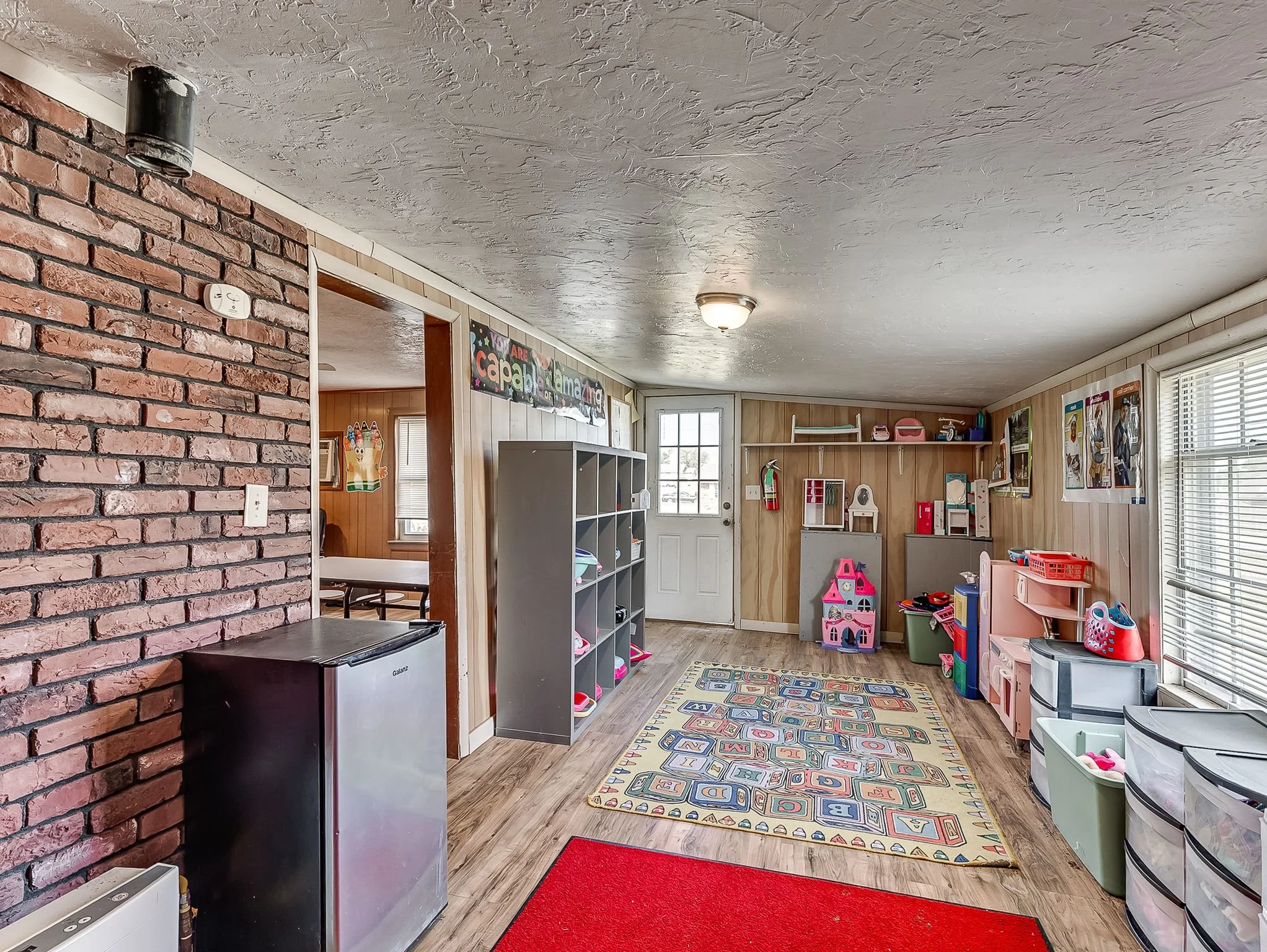 1419 W London Street-42.jpg