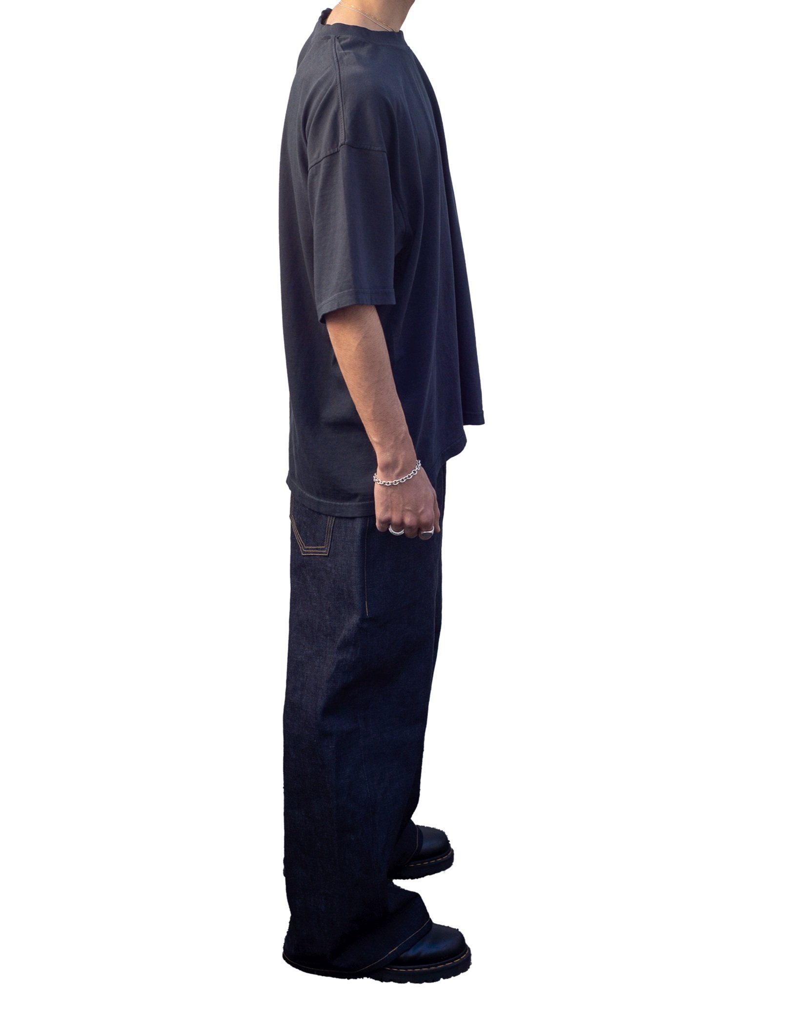 Ty-Stephano-Atelier-FW24-Jeans03_0001_Mmodel-right.jpg