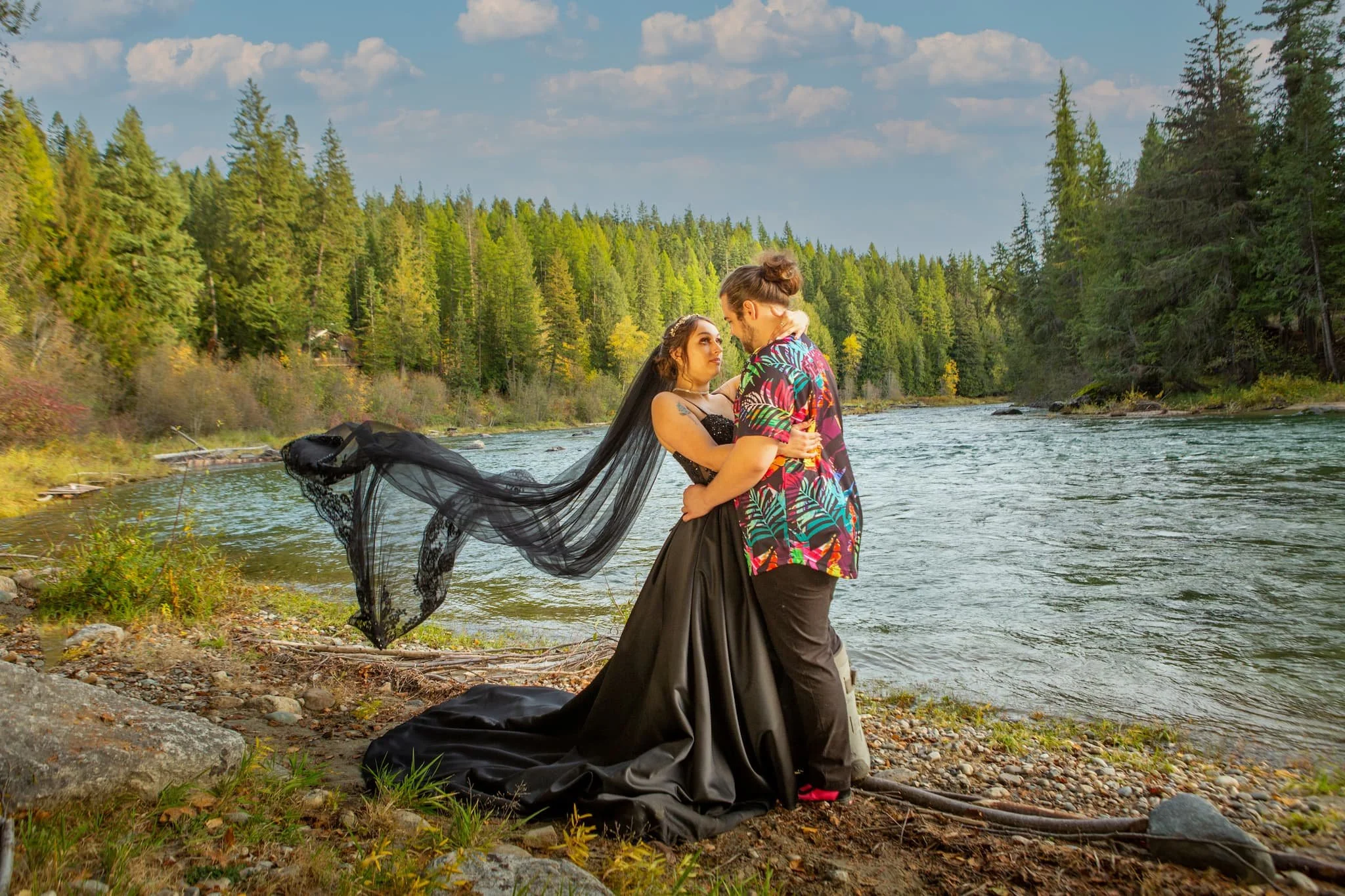 Funky fall wedding with stunning colors at this natural beauty of a wedding venue not far from Priest Lake, Idaho
