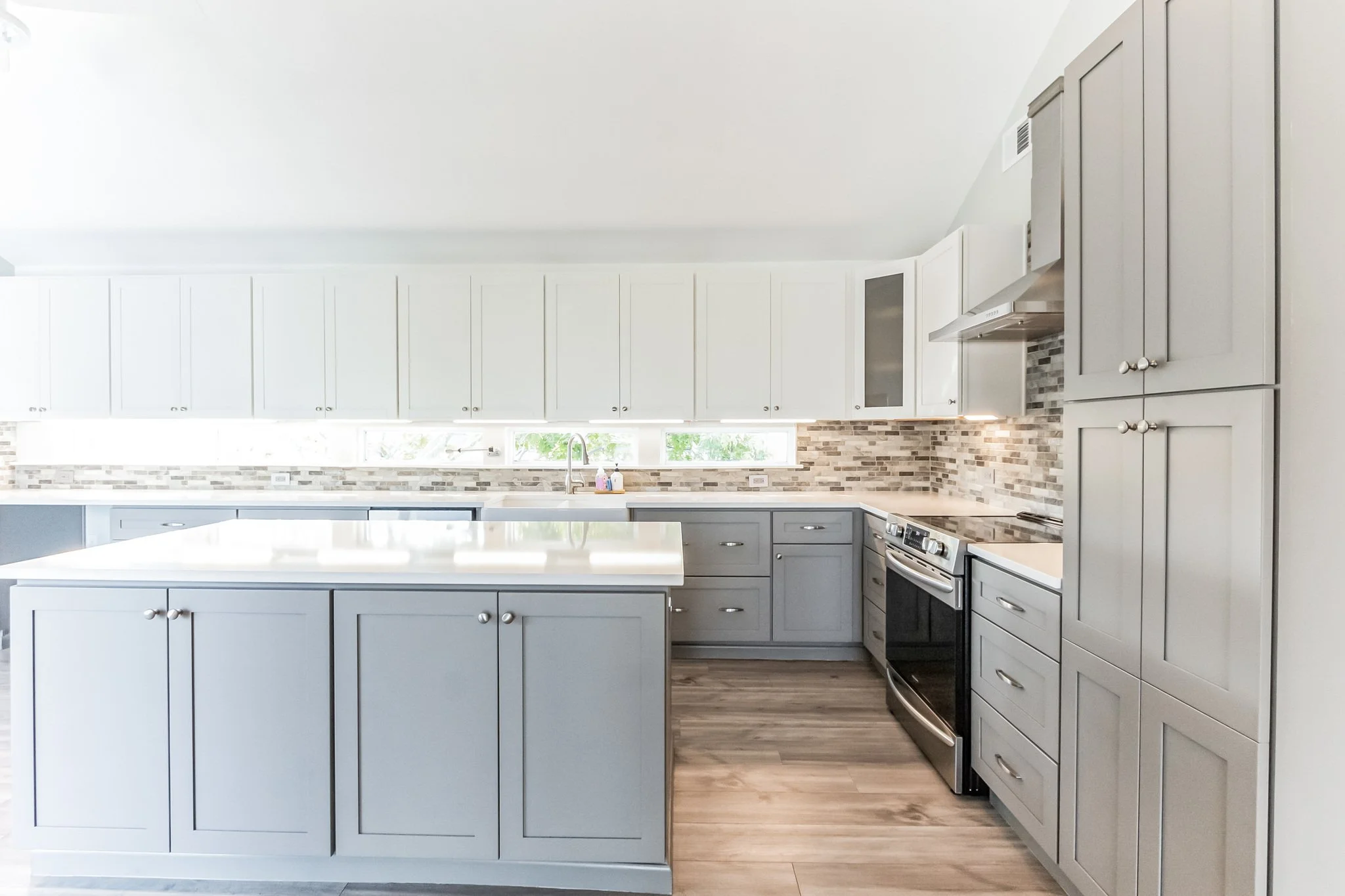 Copy of 678_Warsaw_Dr_Hitchcock_TX_77563_USA-Kitchen-IMG_3908.jpg