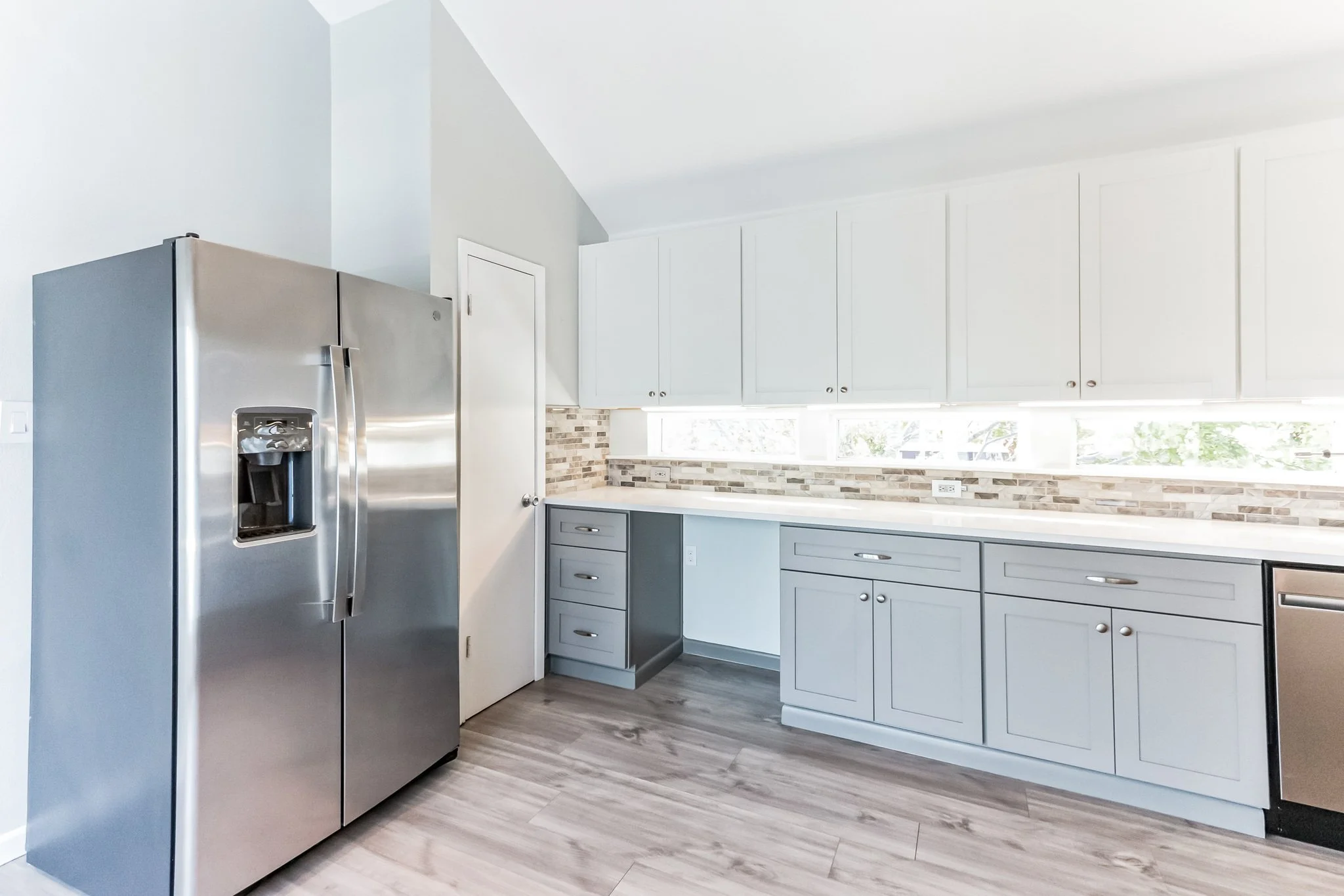 Copy of 678_Warsaw_Dr_Hitchcock_TX_77563_USA-Kitchen-IMG_3910.jpg