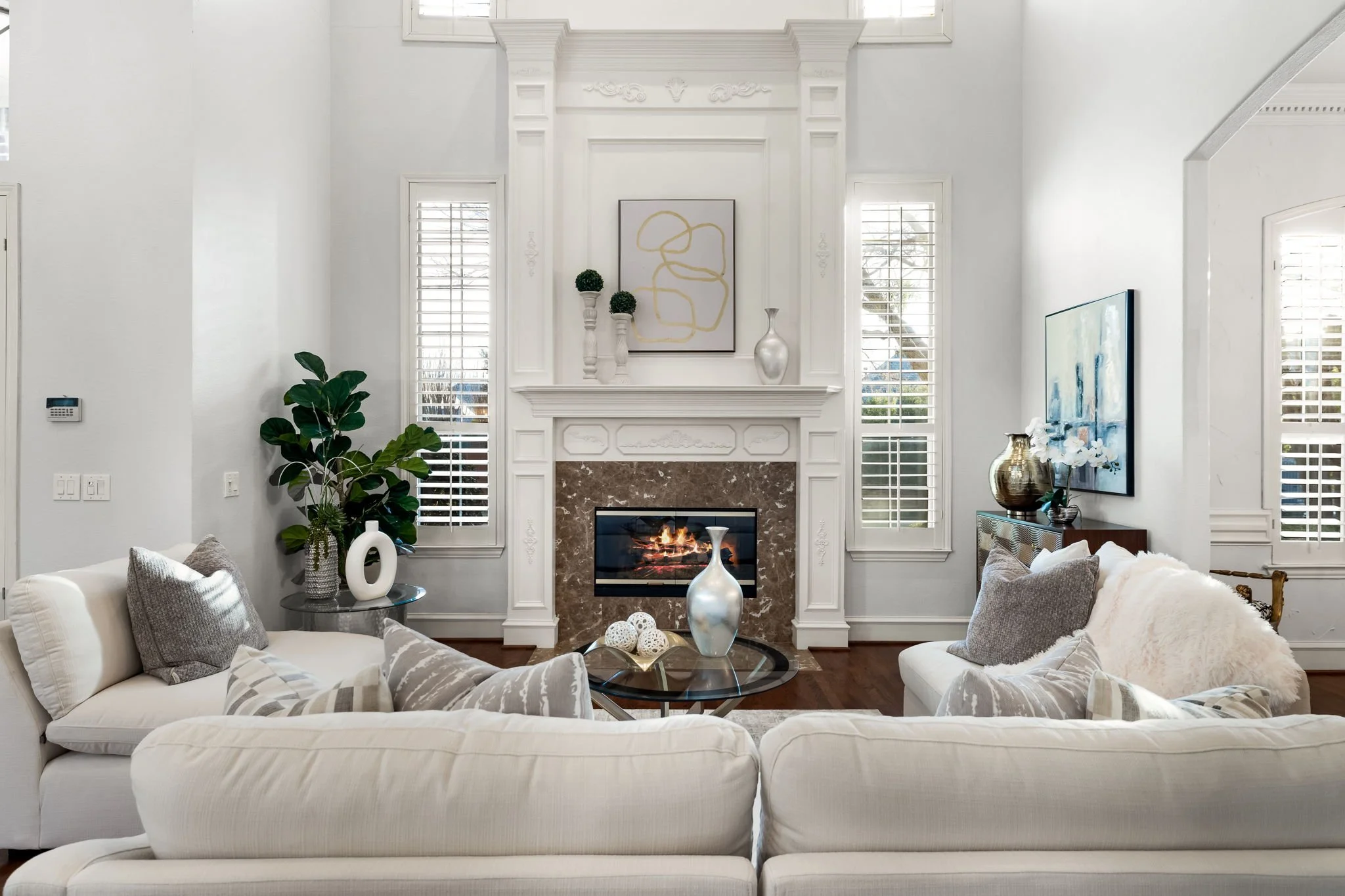 7-web-or-mls-6609 Riverhill-07.jpg