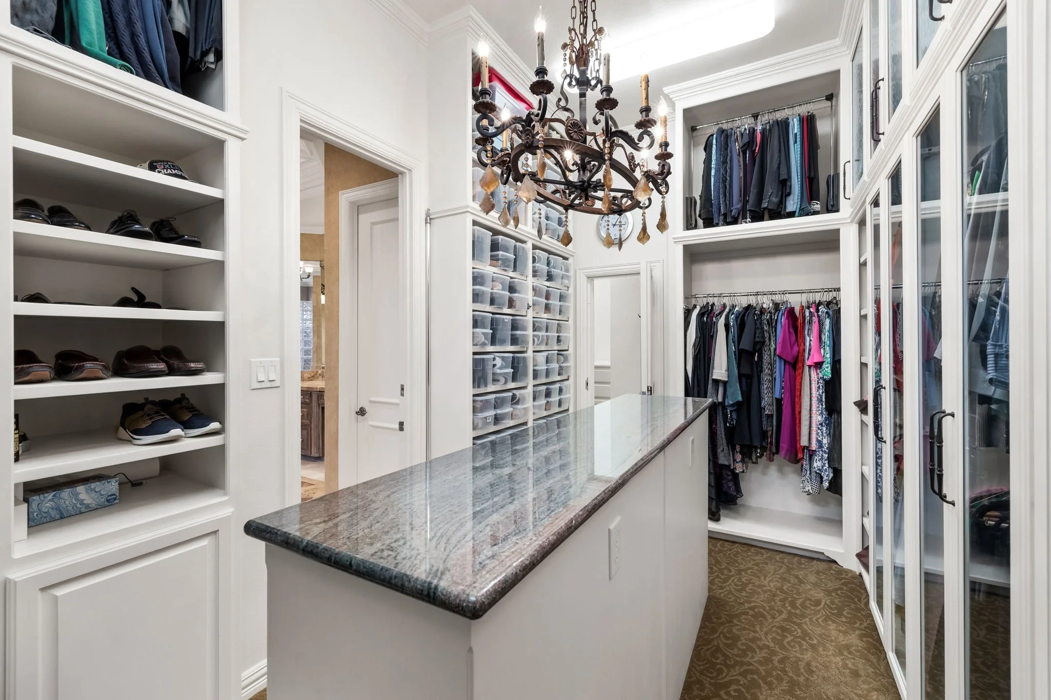 34-web-or-mls-3020 Shelton Way-34.jpg