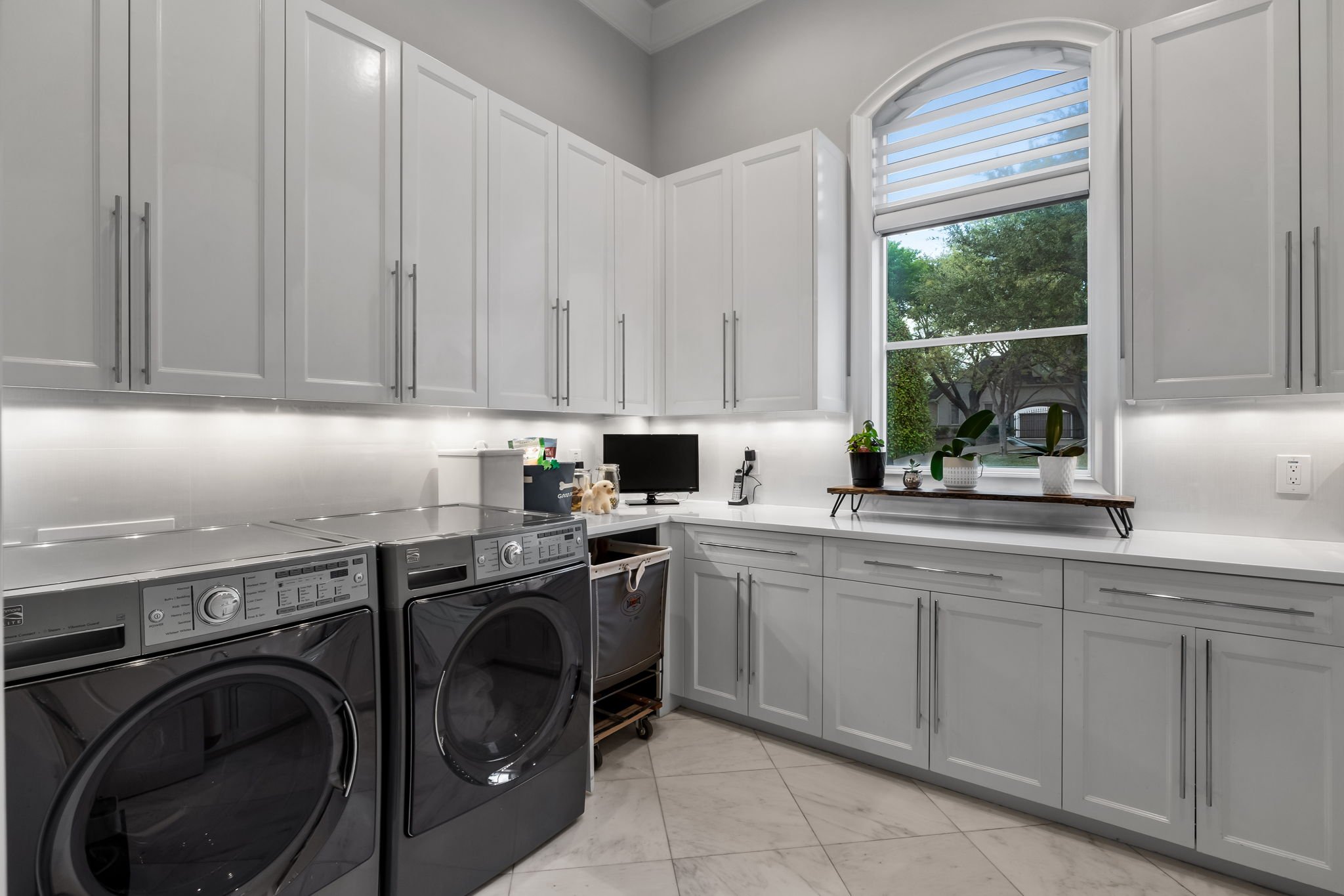 66-web-or-mls-5704 Arcady Pl-17.jpg