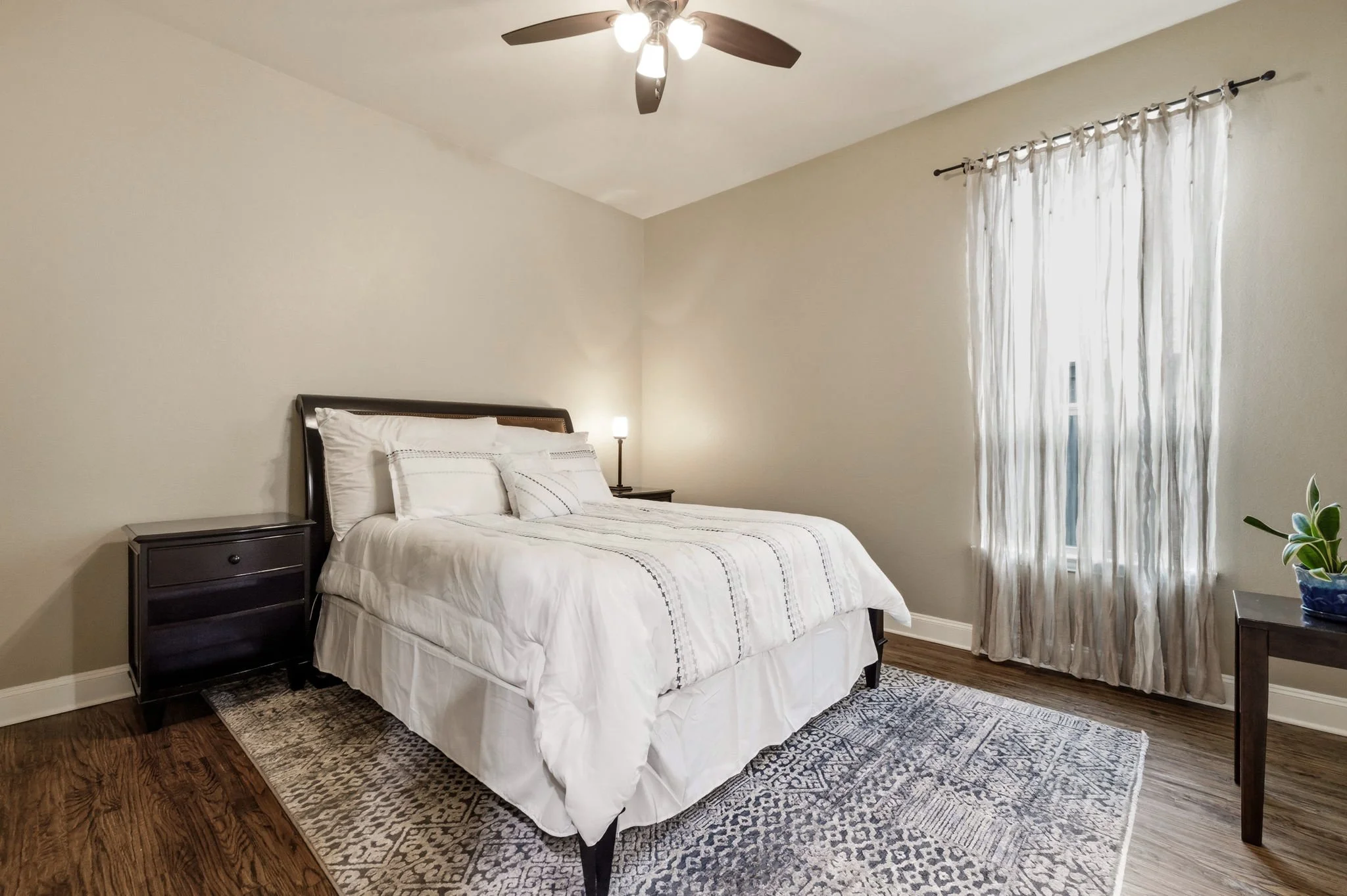 48-web-or-mls-3989 Benchmark-48.jpg