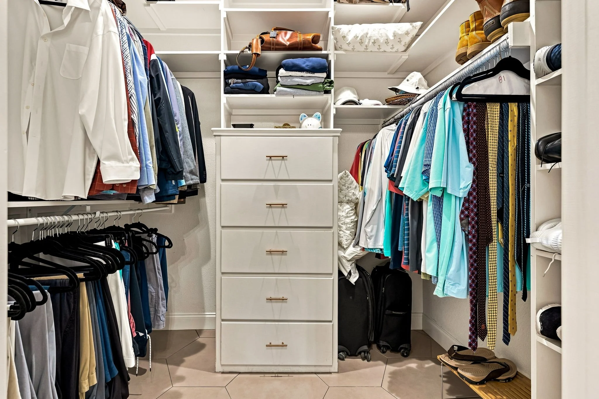 32-web-or-mls-2120 Meadow View-32.jpg