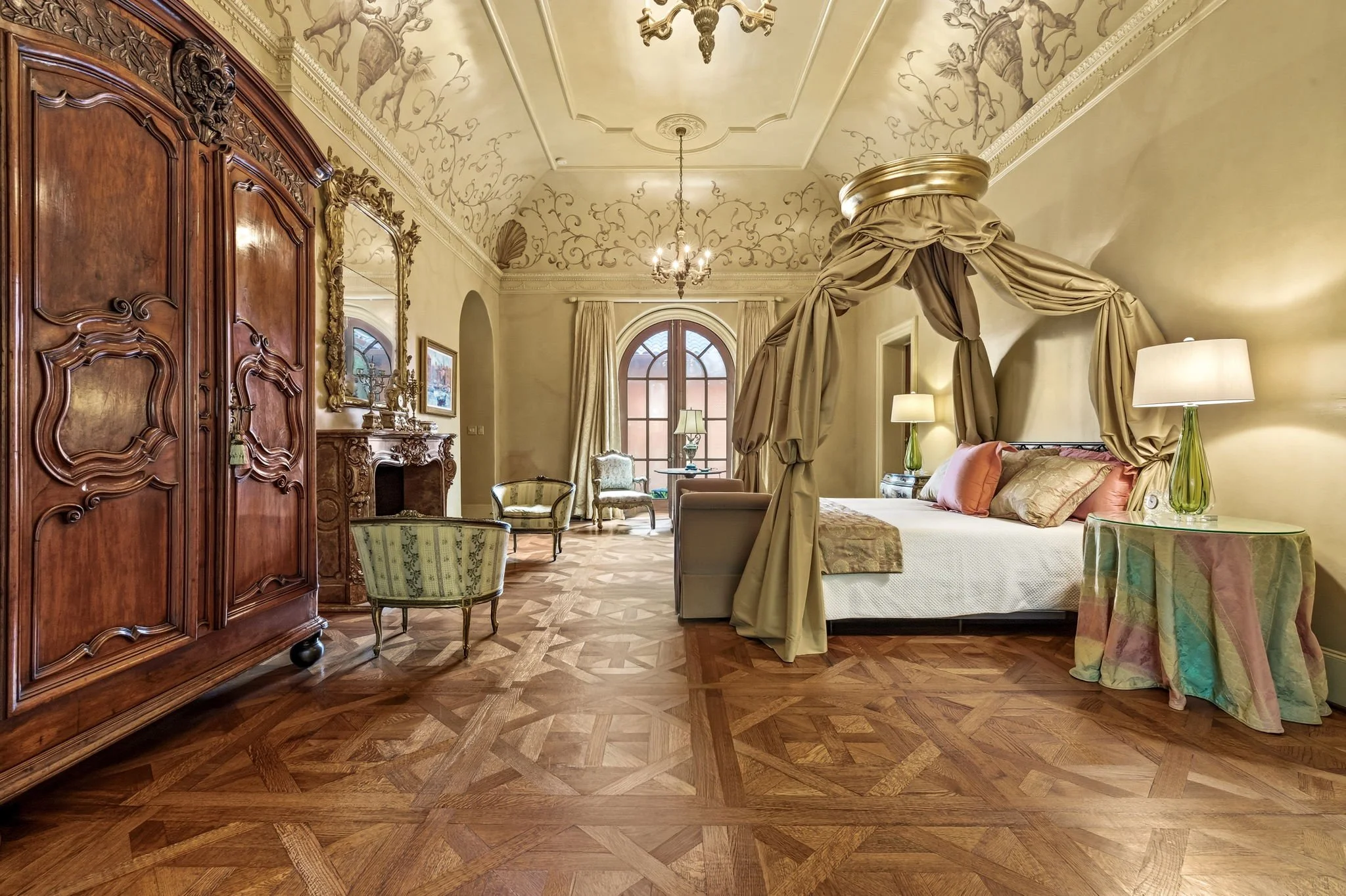 4-web-or-mls-5817 Red Wolf - Primary Bedroom Suite-4.jpg