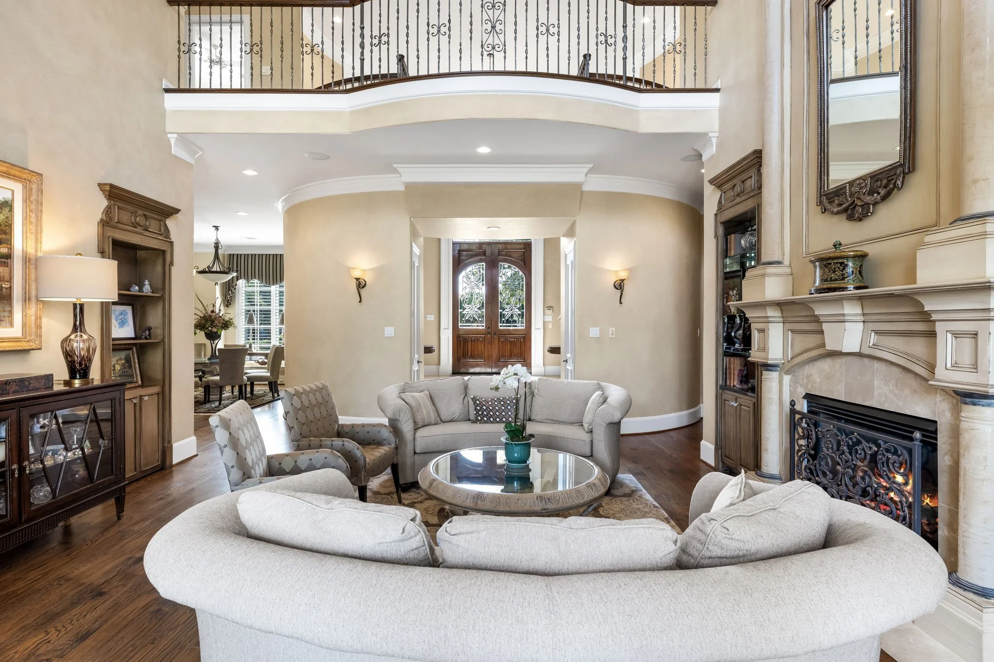 12-web-or-mls-3020 Shelton Way-12.jpg