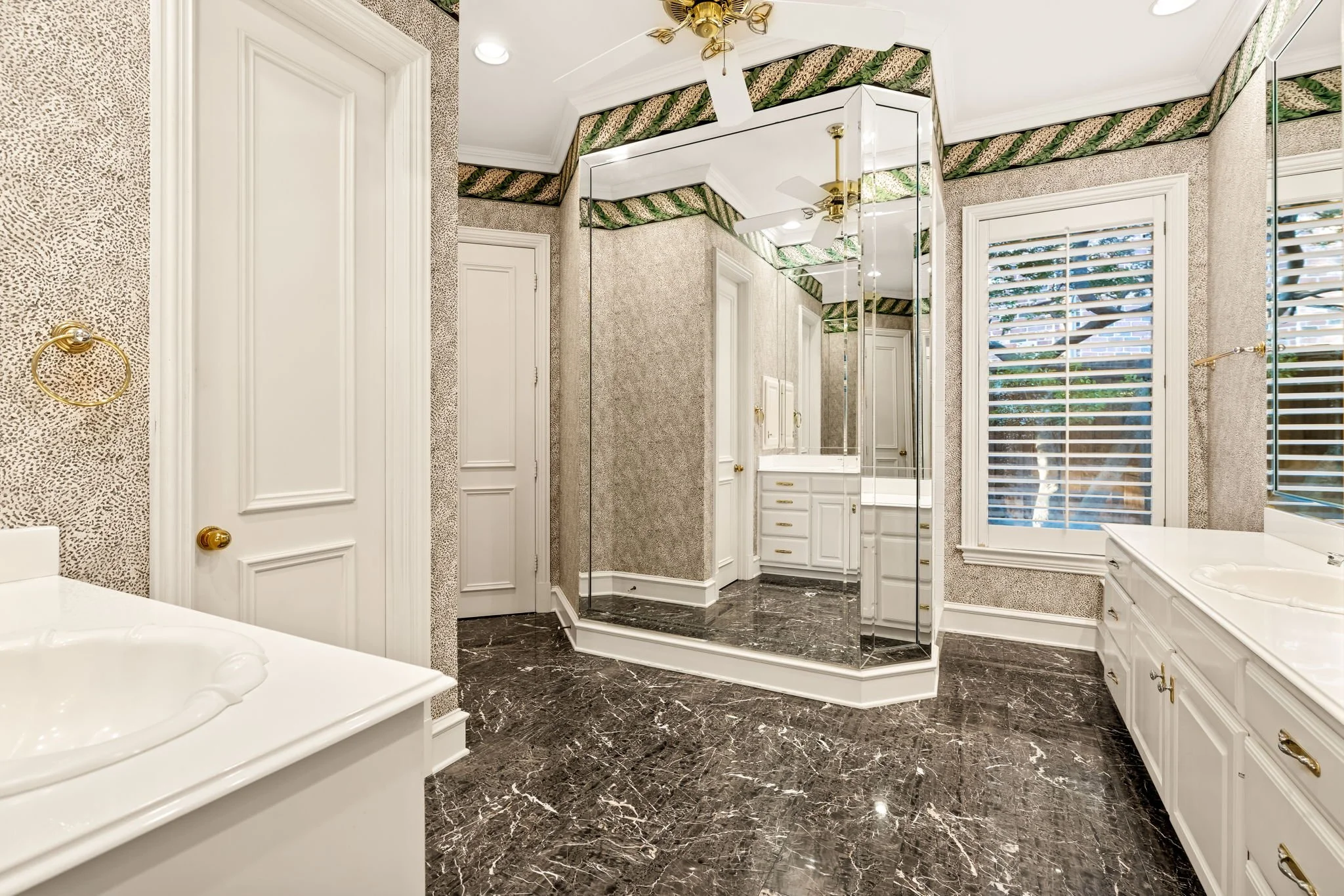 36-web-or-mls-1504 Eastwick-36.jpg