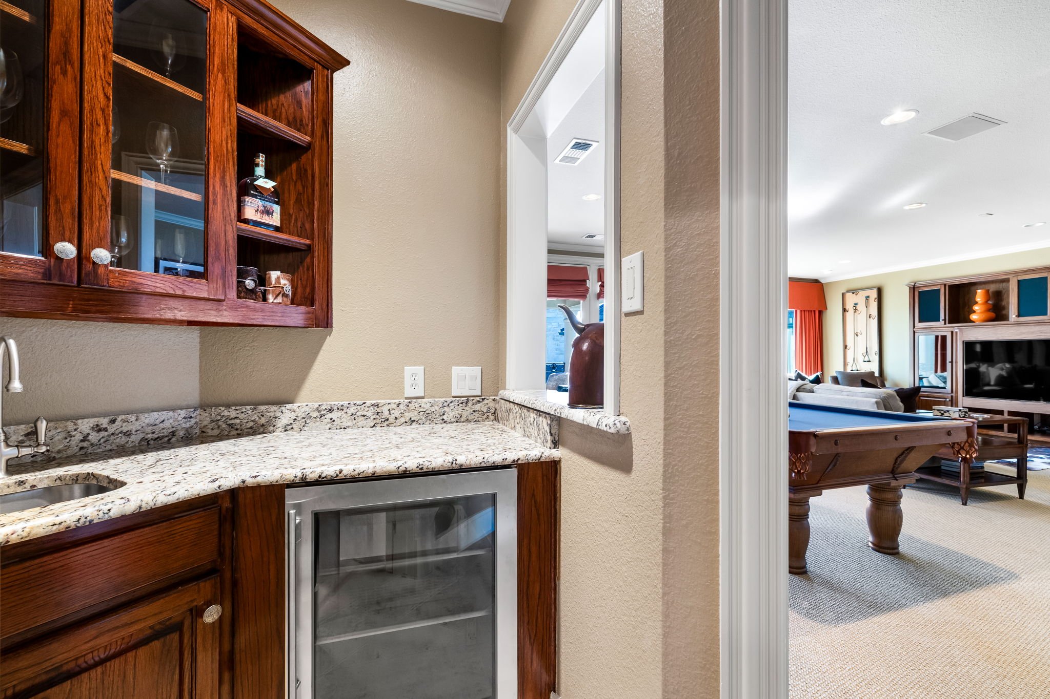 49-web-or-mls-1808 Cliffview-49.jpg