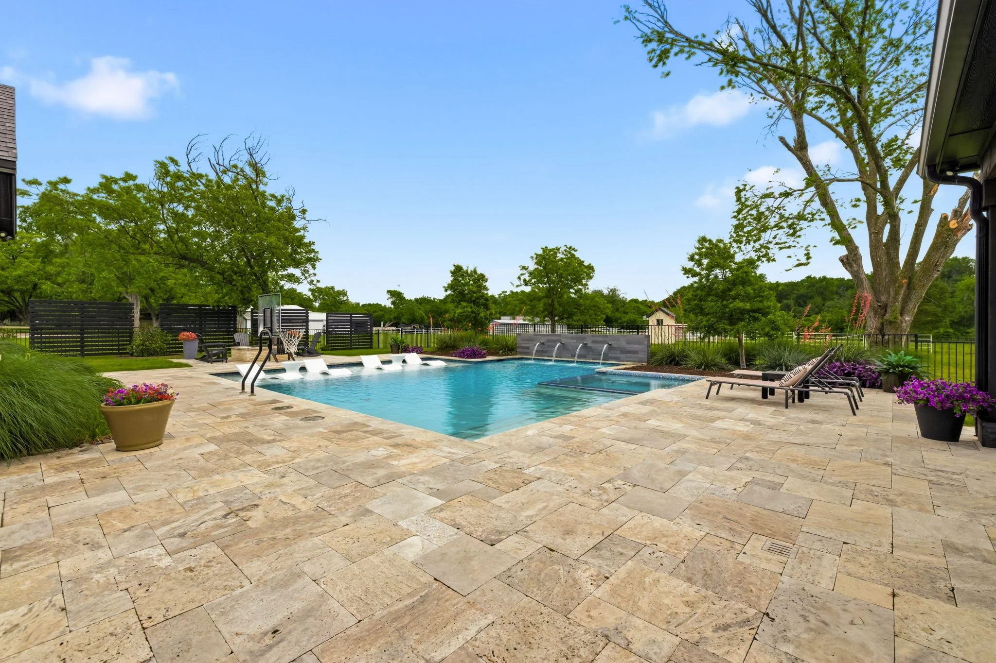 49-web-or-mls-7851 Meadow Hill-49.jpg