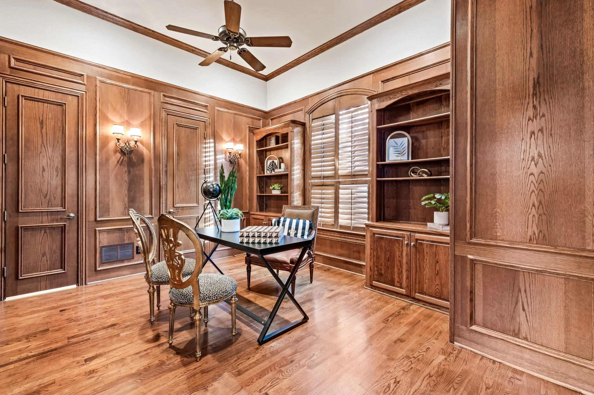 34-web-or-mls-6609 Riverhill-34.jpg