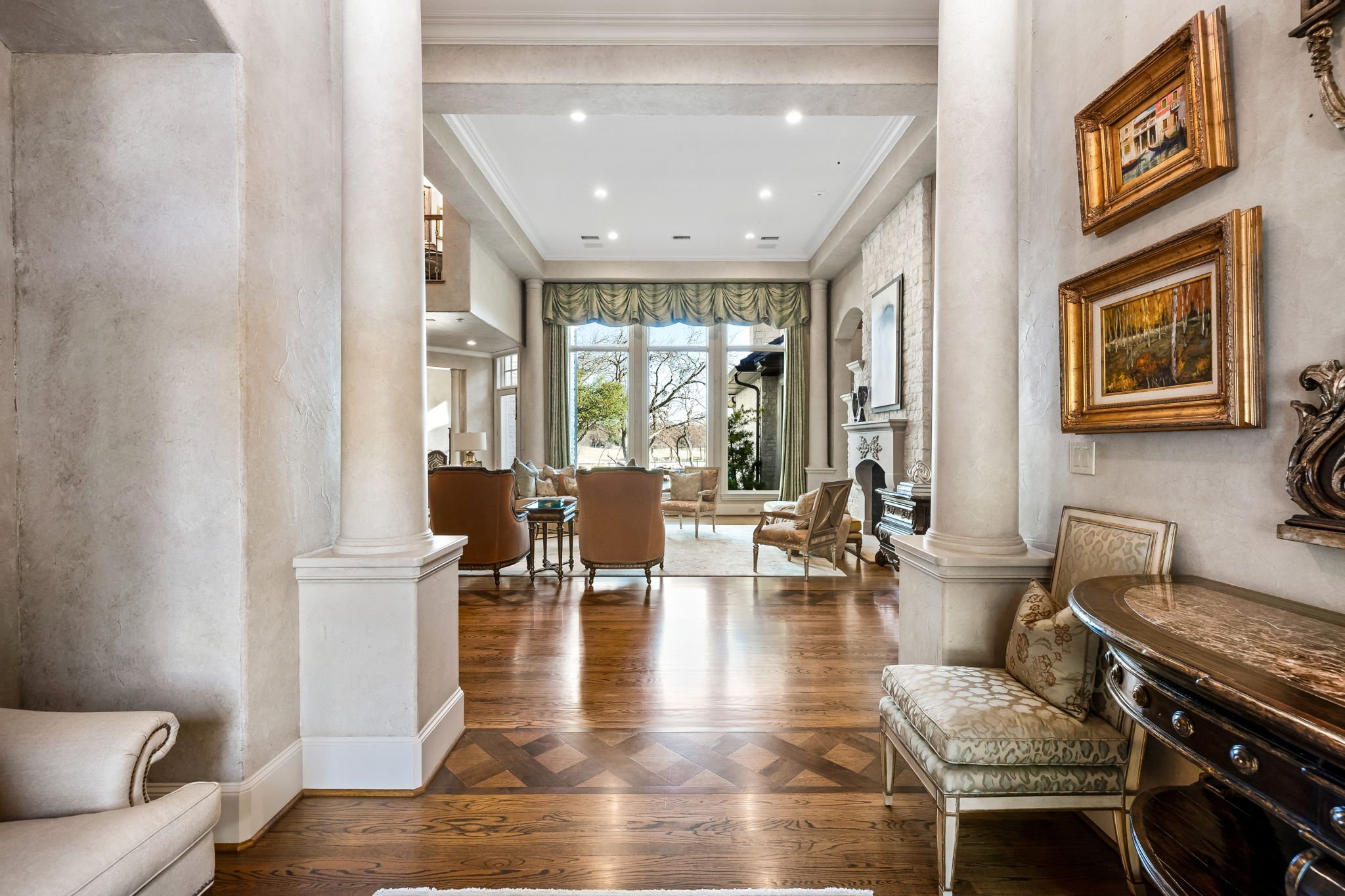 4-web-or-mls-1808 Cliffview-04.jpg