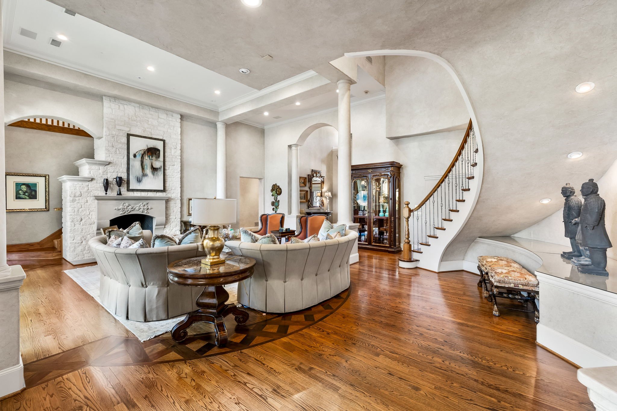 9-web-or-mls-1808 Cliffview-09.jpg