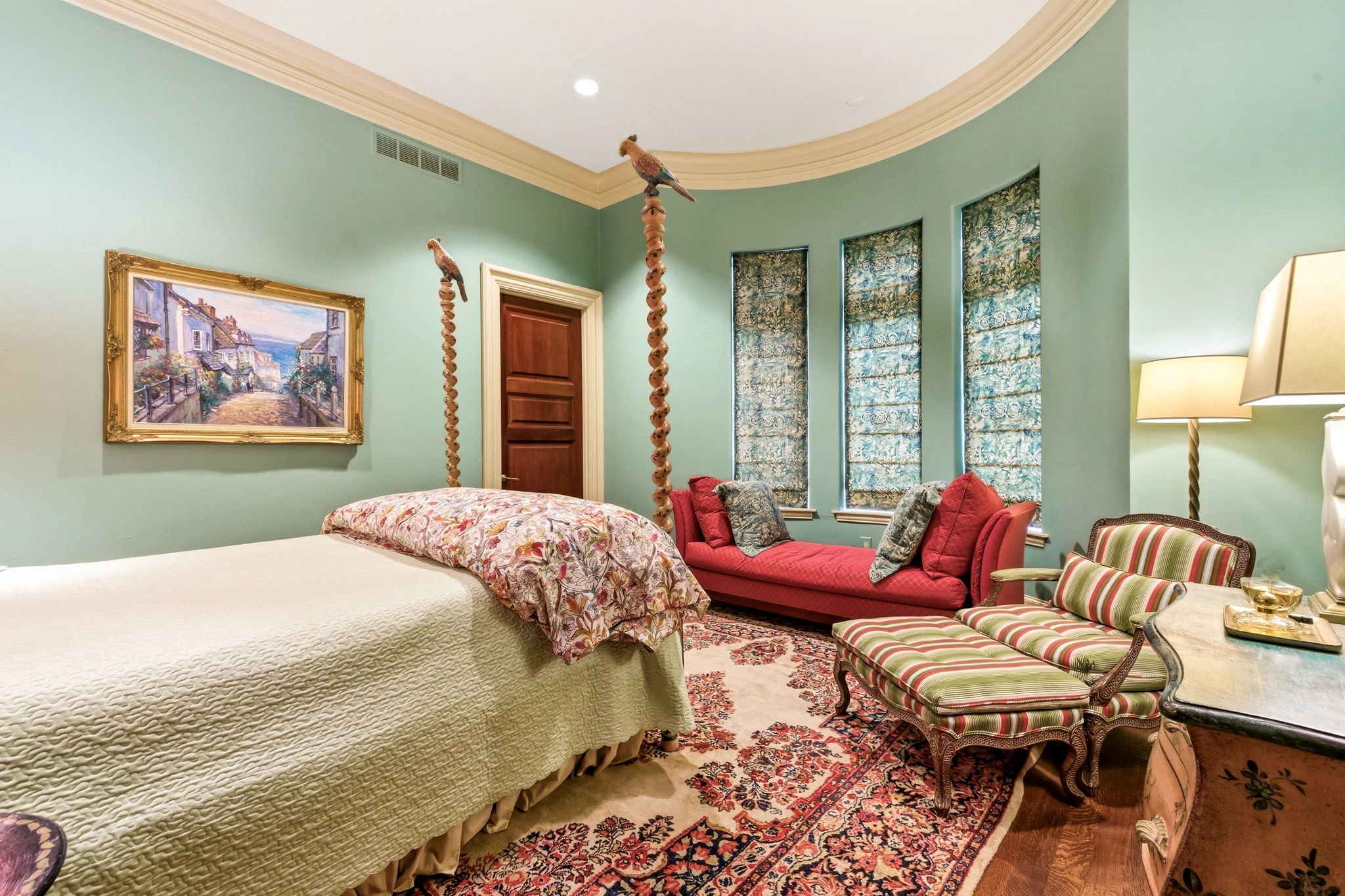 13-web-or-mls-5817 Red Wolf - Primary Bedroom Suite-13.jpg