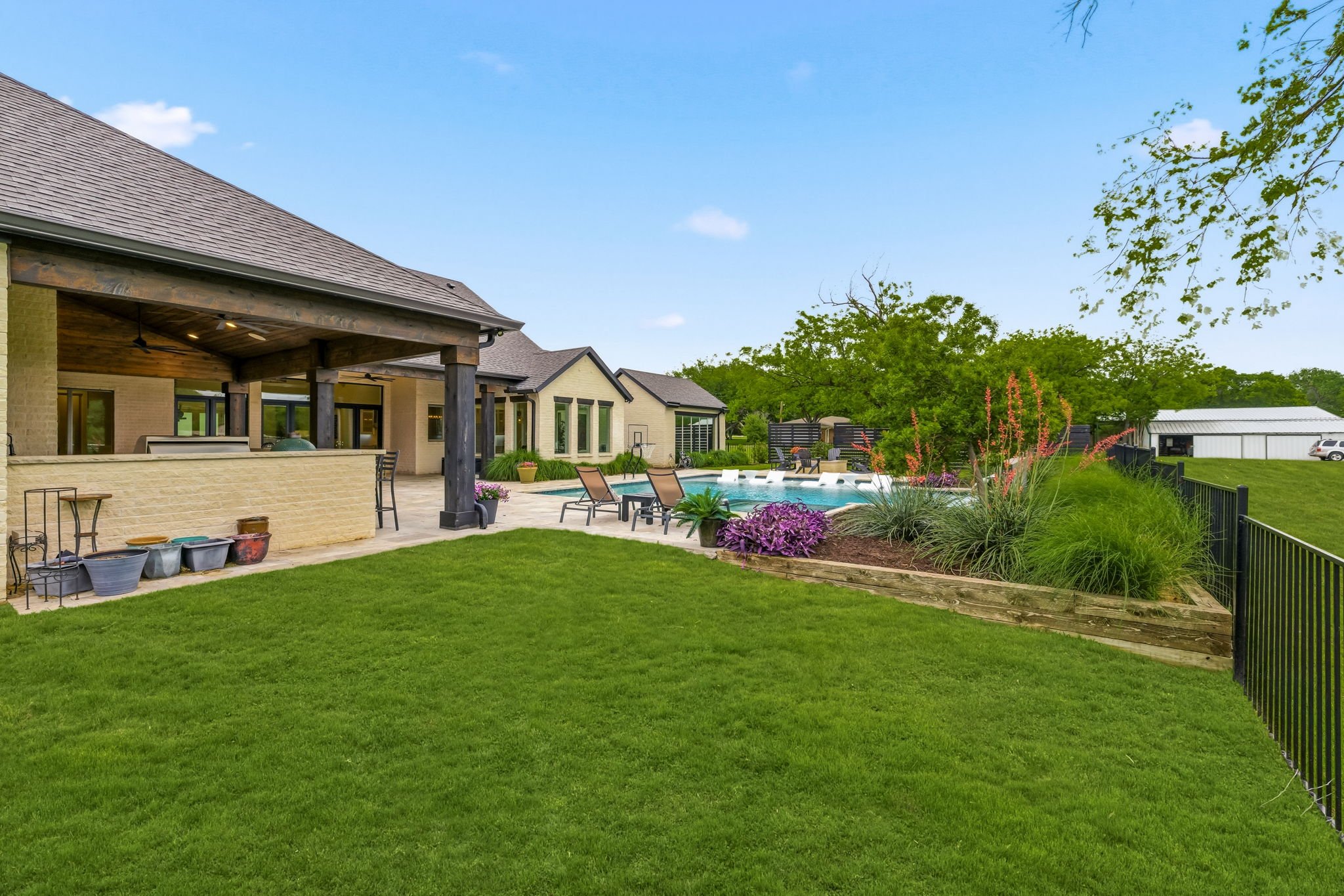 55-web-or-mls-7851 Meadow Hill-55.jpg