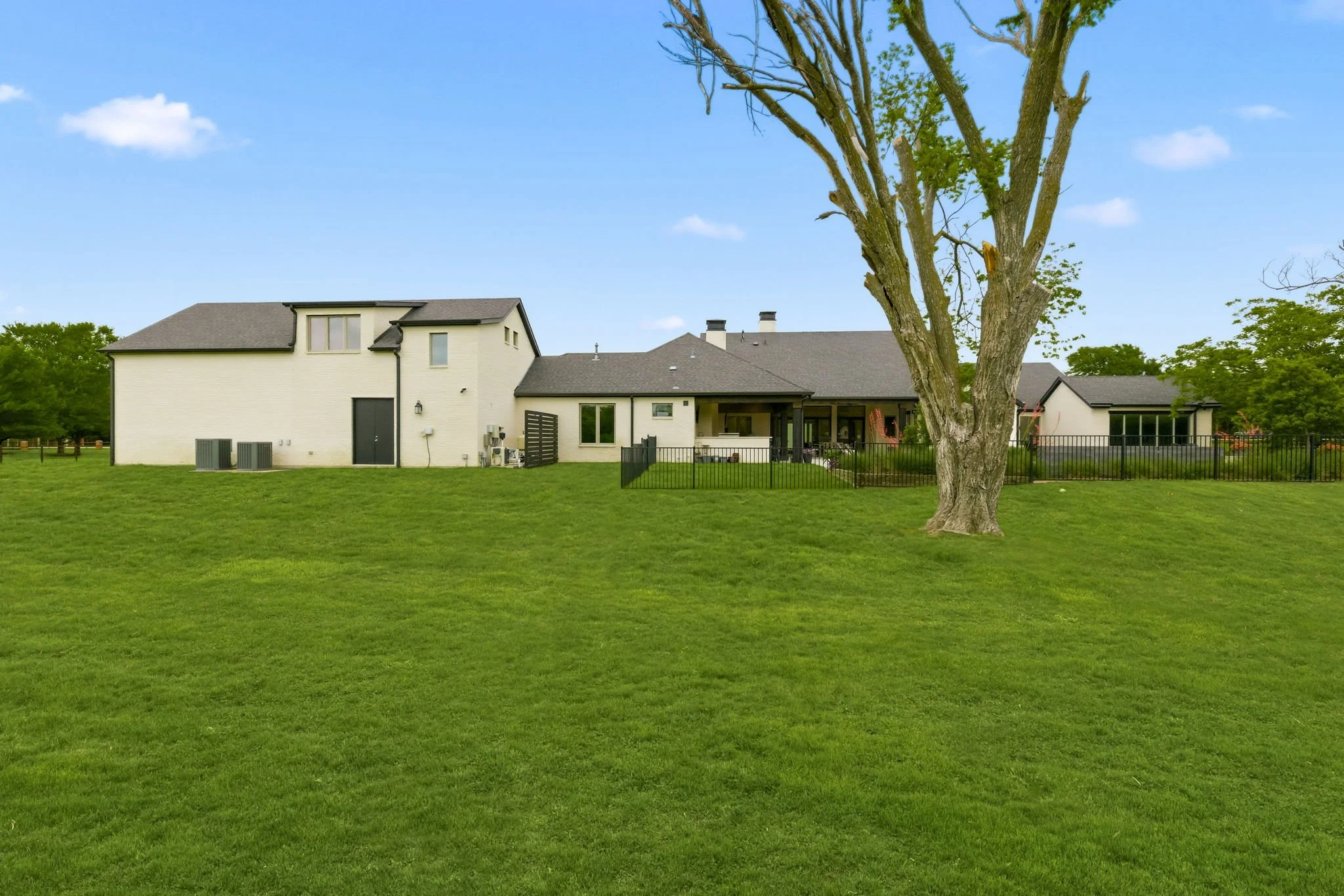 58-web-or-mls-7851 Meadow Hill-58.jpg