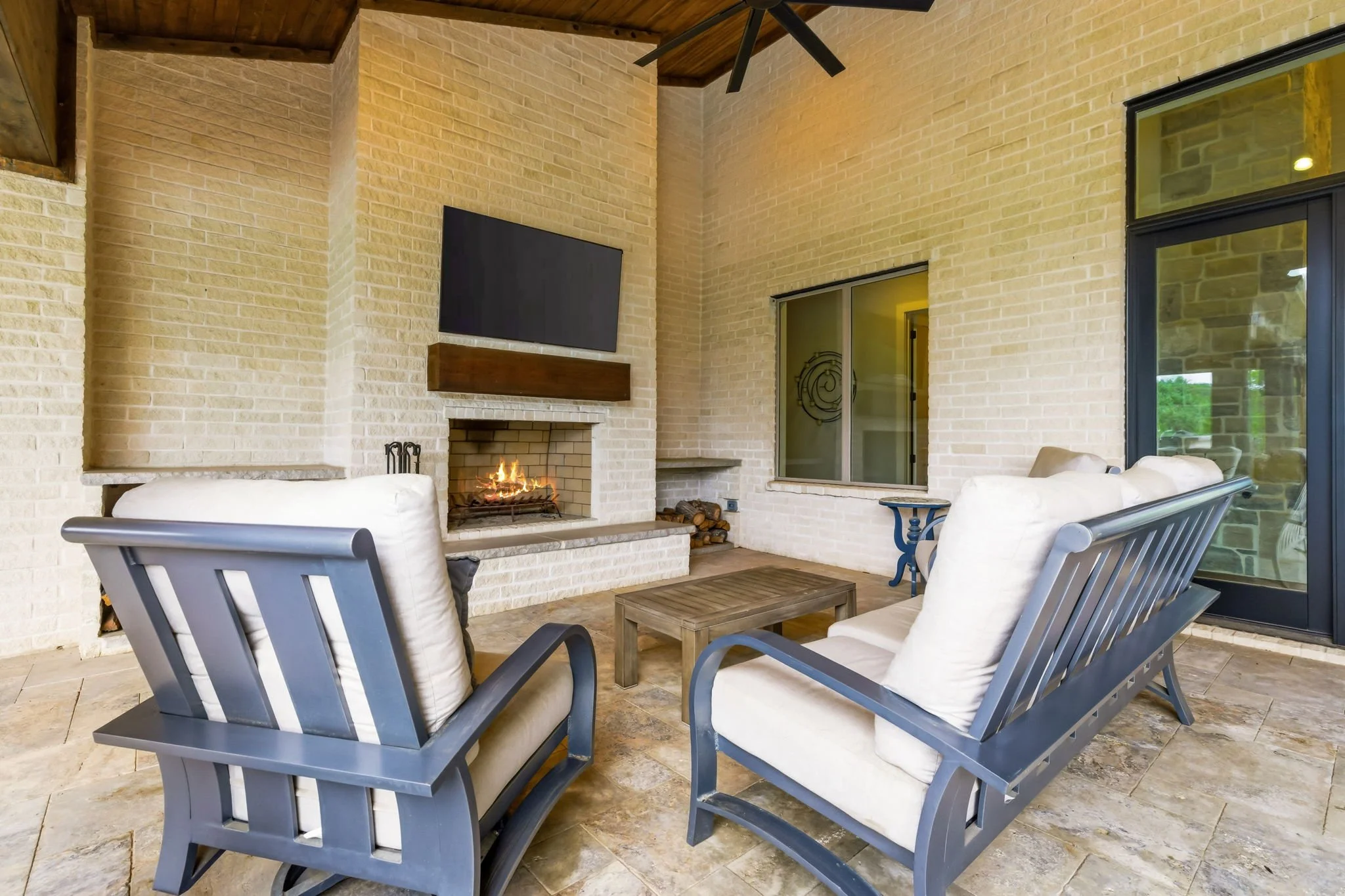 47-web-or-mls-7851 Meadow Hill-47.jpg