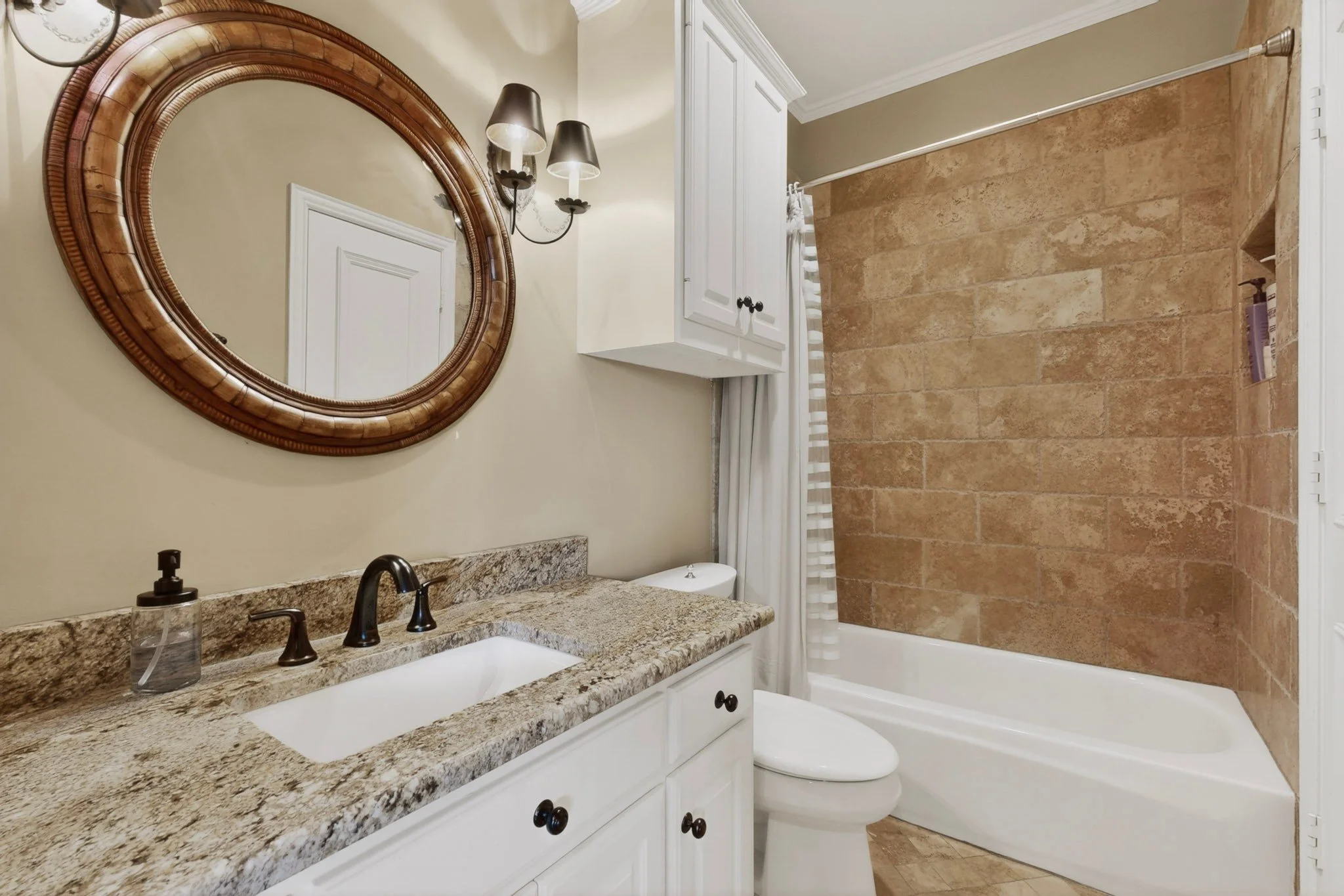 3dcasas-5700-walden-dr-041.jpg