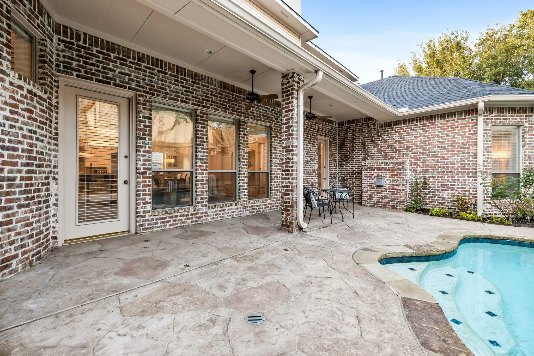 50-web-or-mls-6609 Riverhill-50.jpg