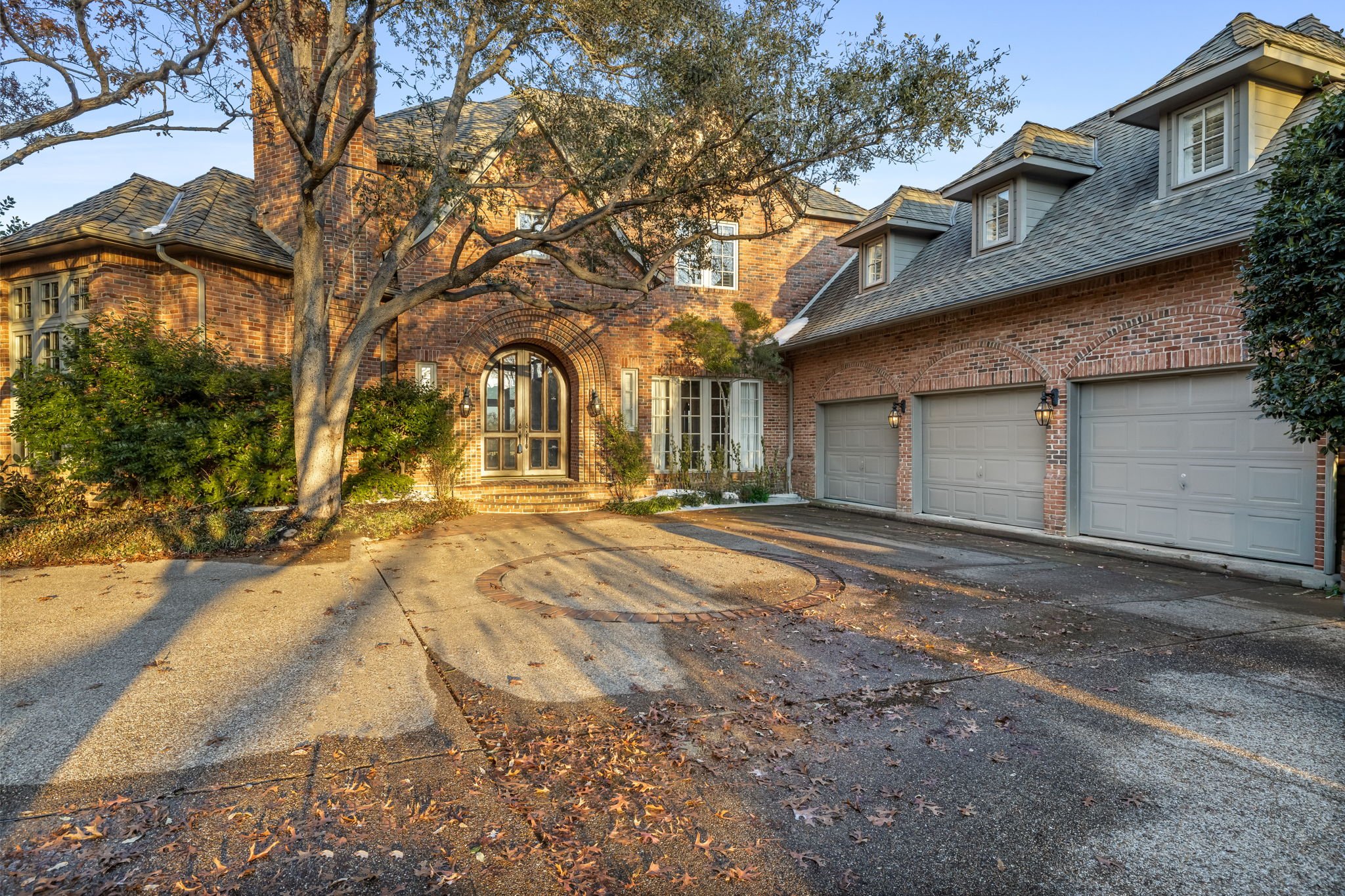 2-web-or-mls-1504 Eastwick-02.jpg