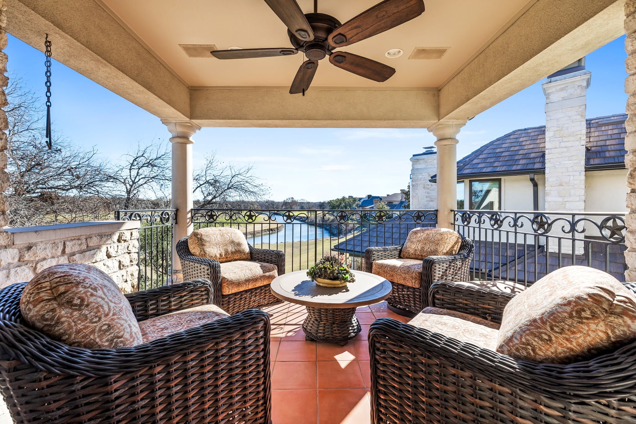 51-web-or-mls-1808 Cliffview-51.jpg