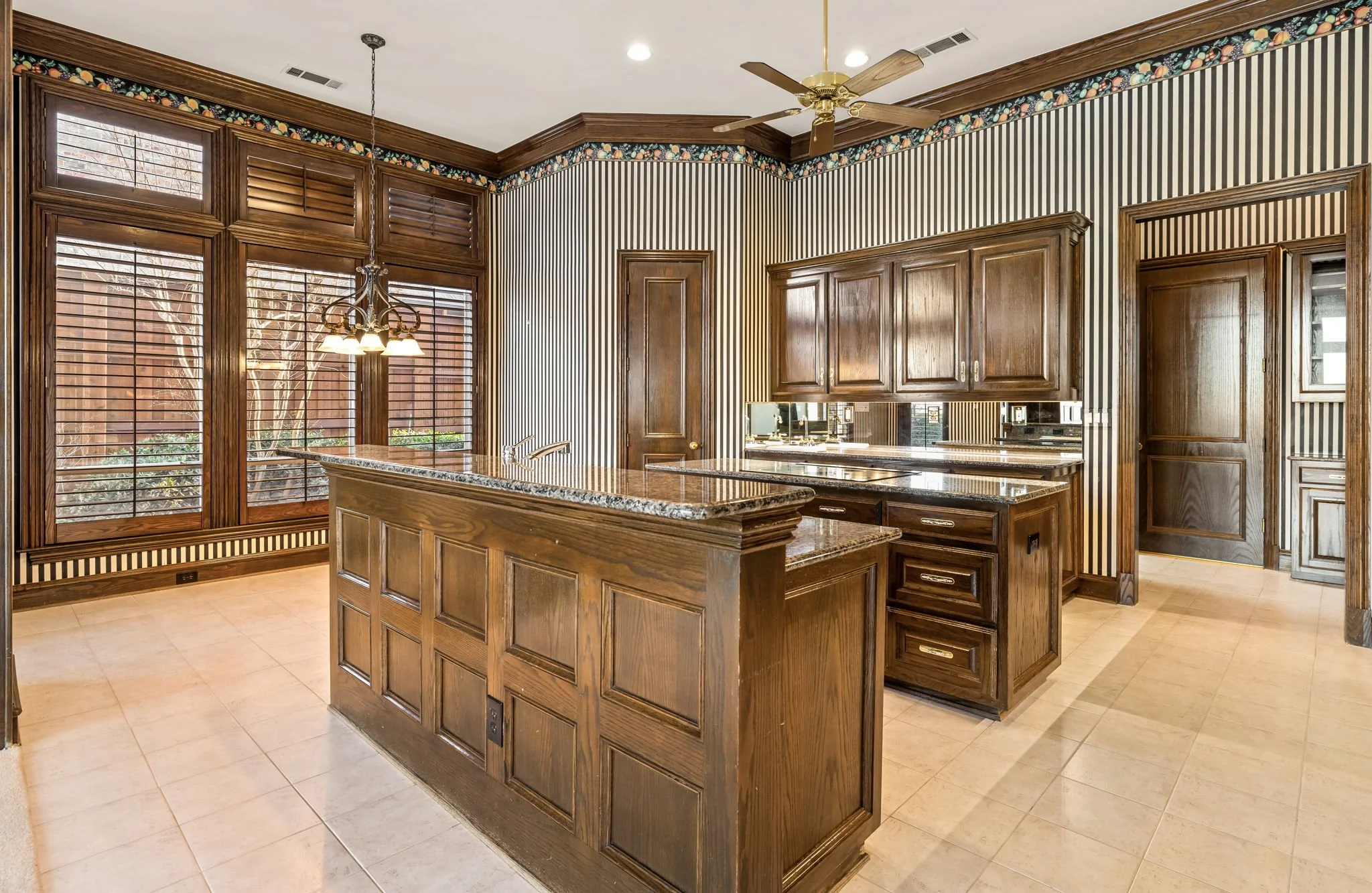 22-web-or-mls-1504 Eastwick-22.jpg