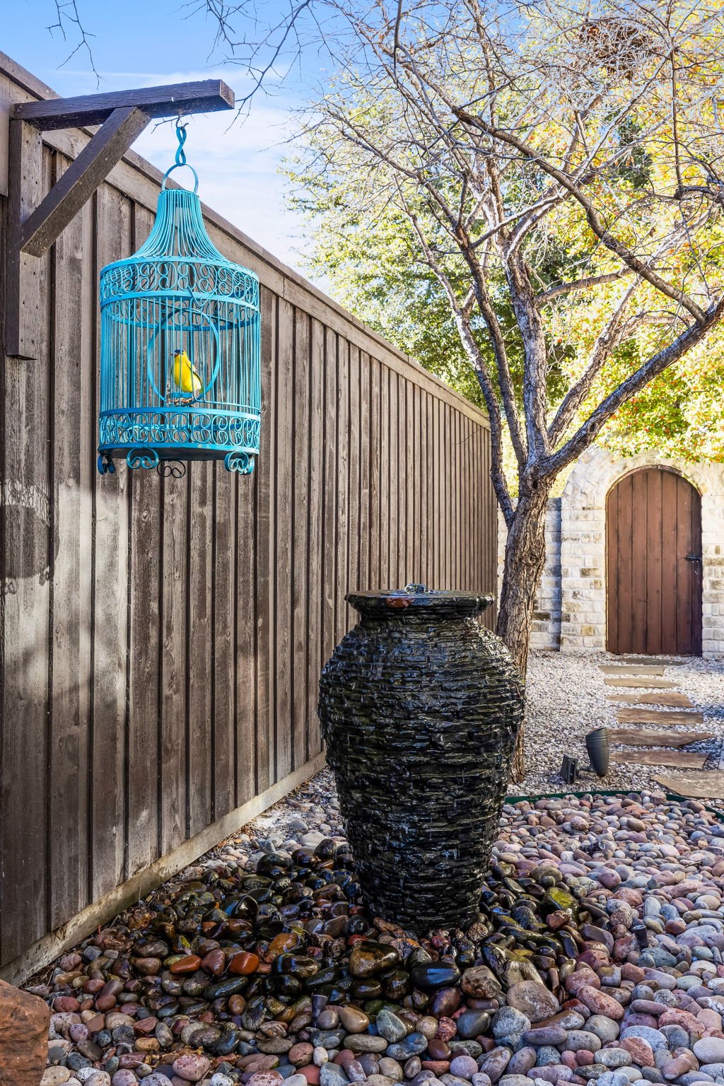 67-web-or-mls-1808 Cliffview-67.jpg