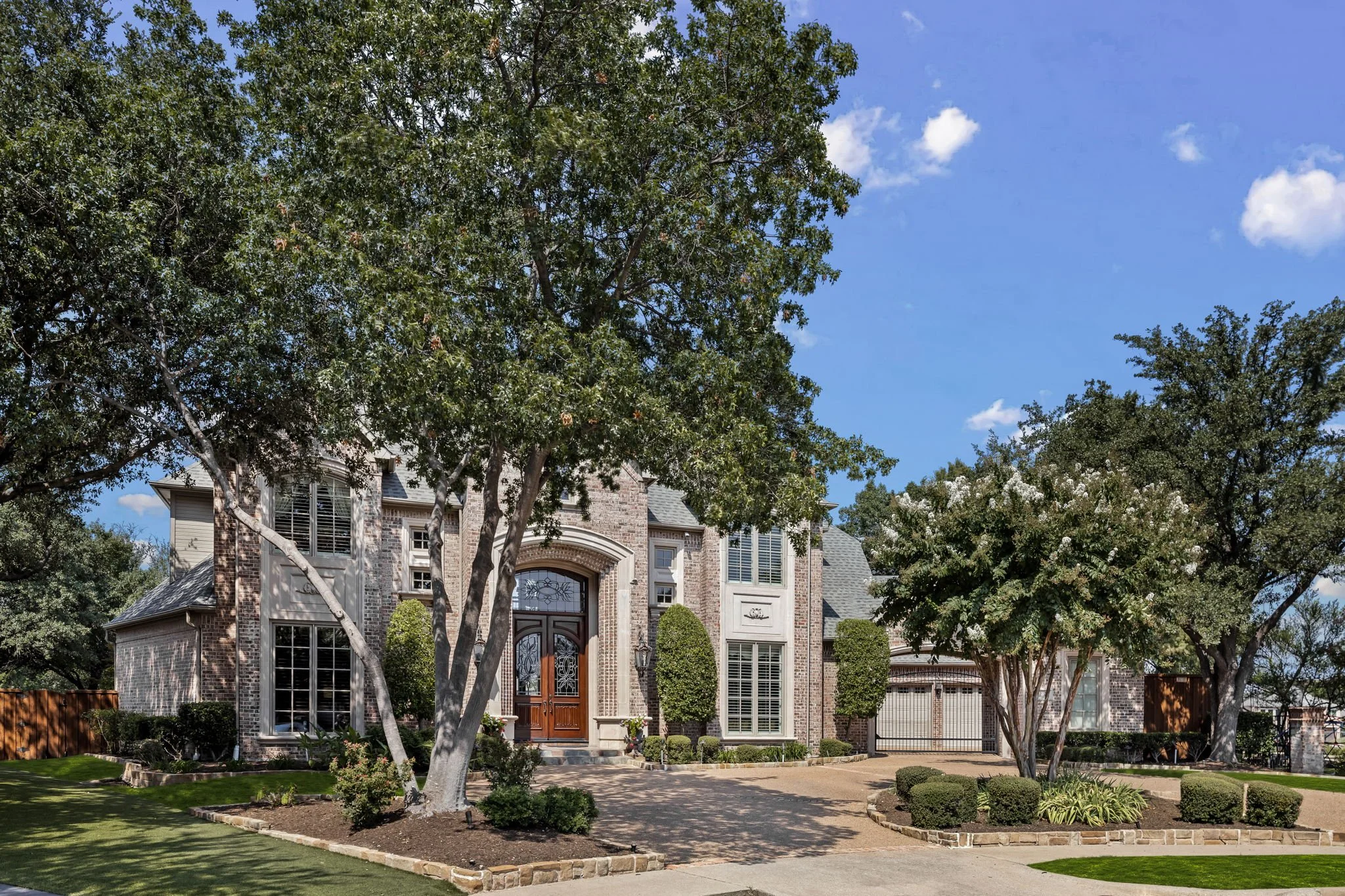 60-web-or-mls-3020 Shelton Way-60.jpg