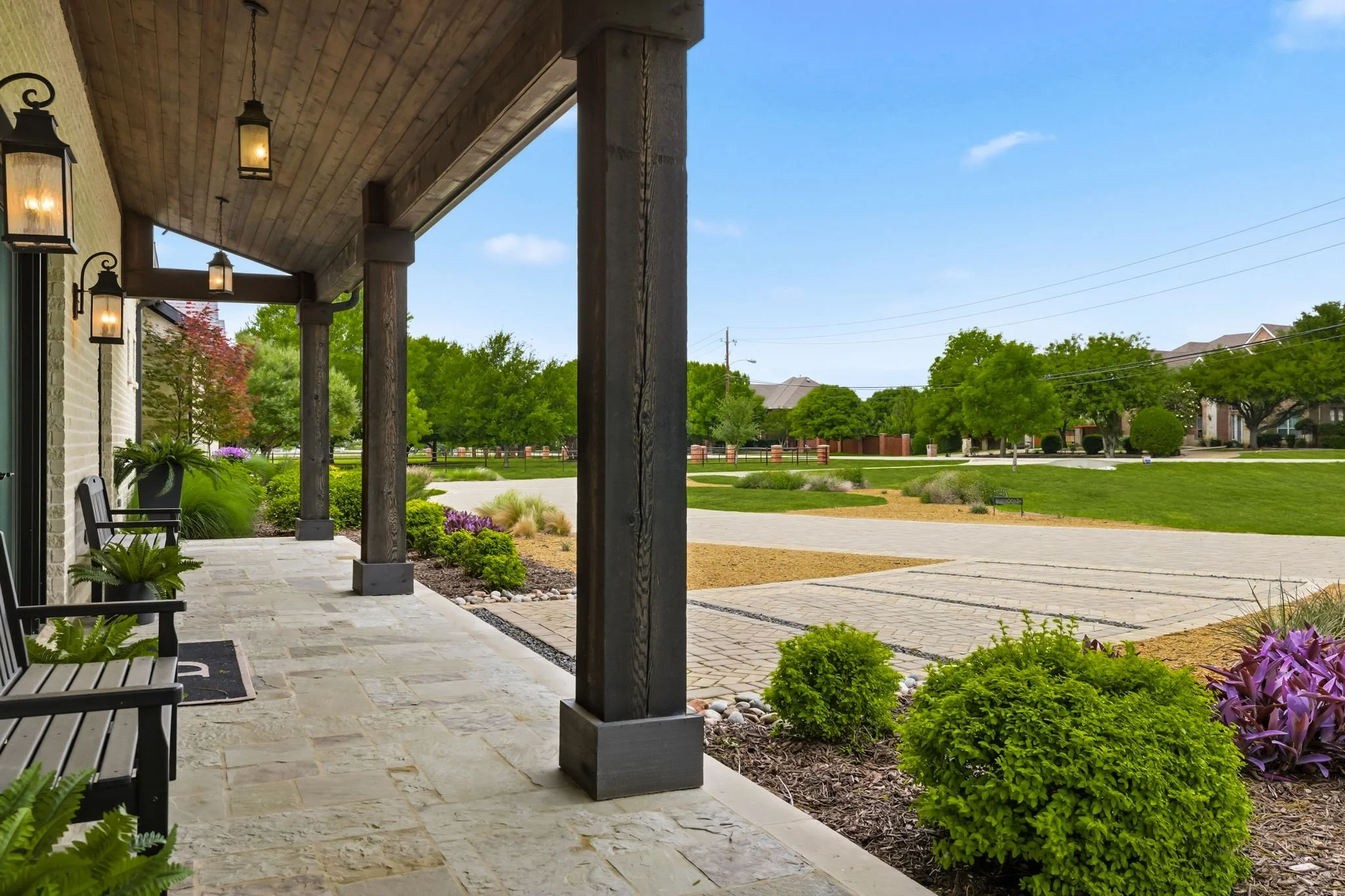 2-web-or-mls-7851 Meadow Hill-2.jpg