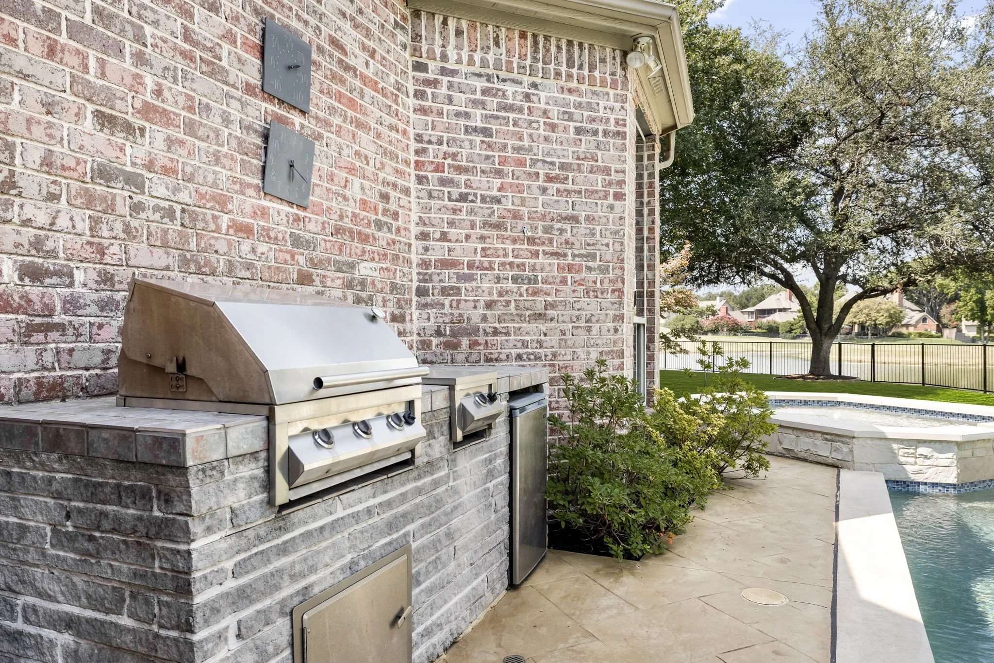 50-web-or-mls-3020 Shelton Way-50.jpg