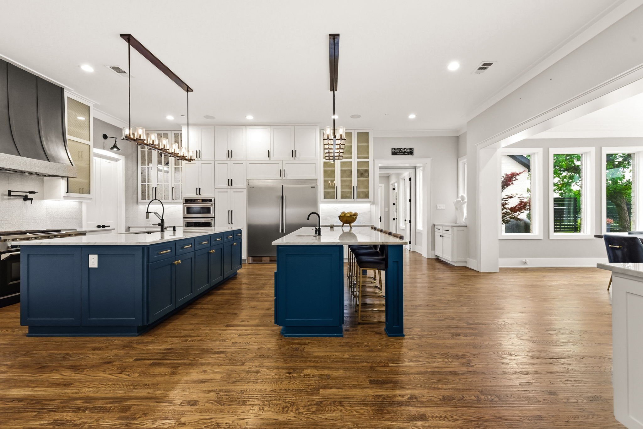 9-web-or-mls-7851 Meadow Hill-9.jpg