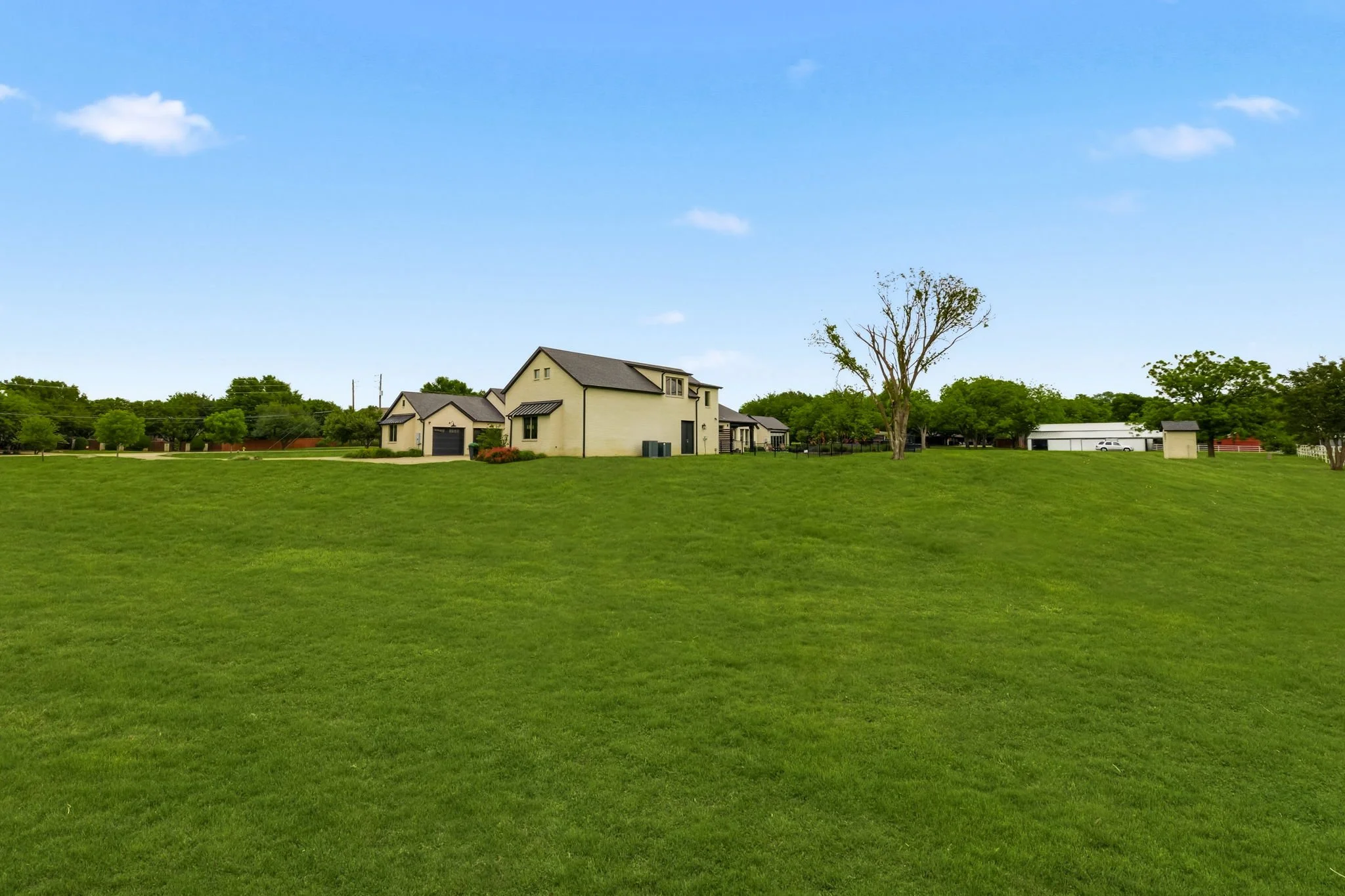 61-web-or-mls-7851 Meadow Hill-61.jpg